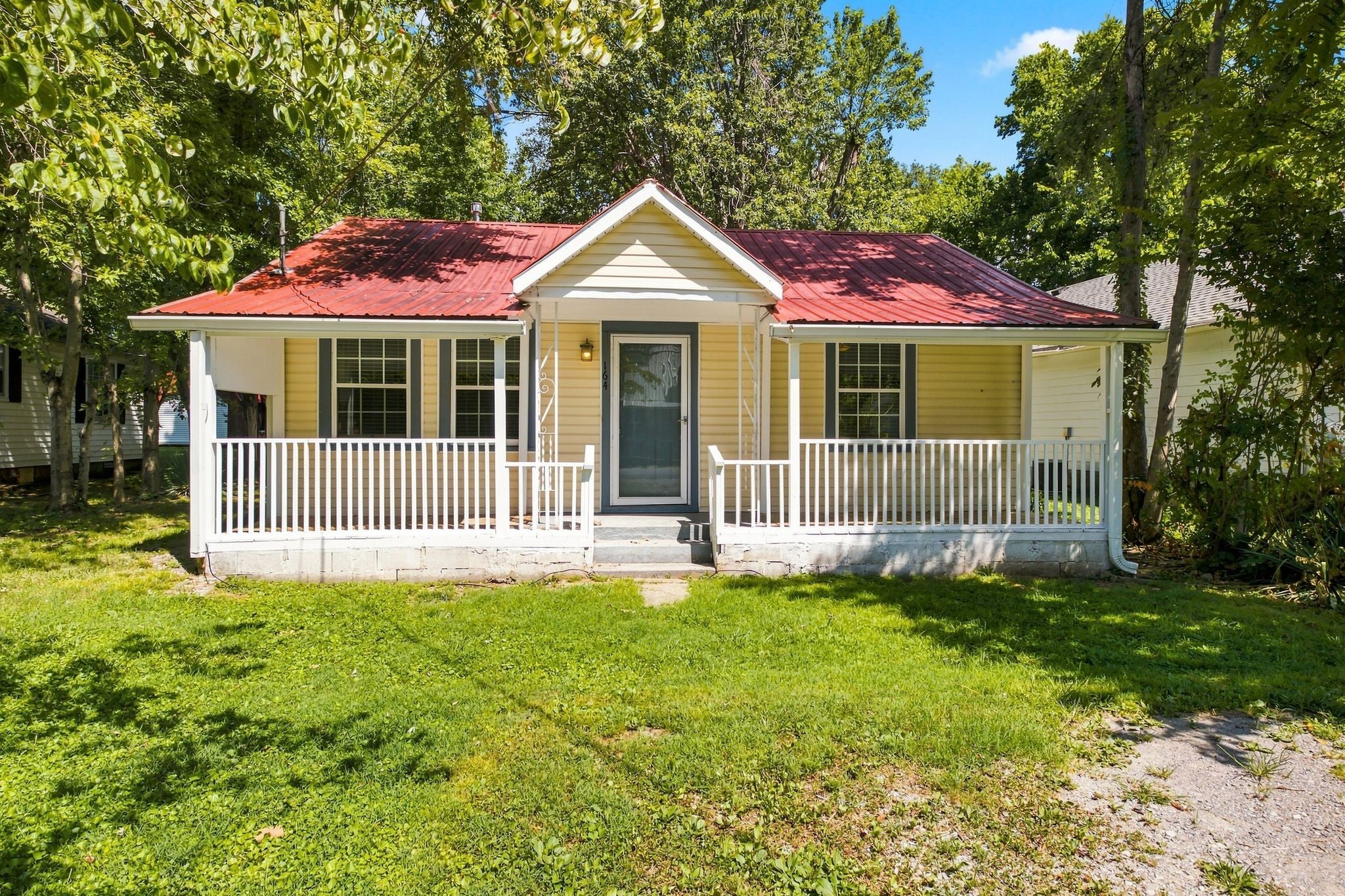 164 W Morningside Dr — photo