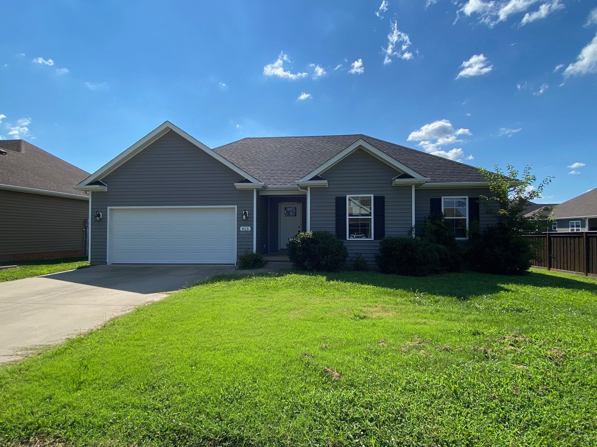 813 Pleasant Meadow Ln — photo