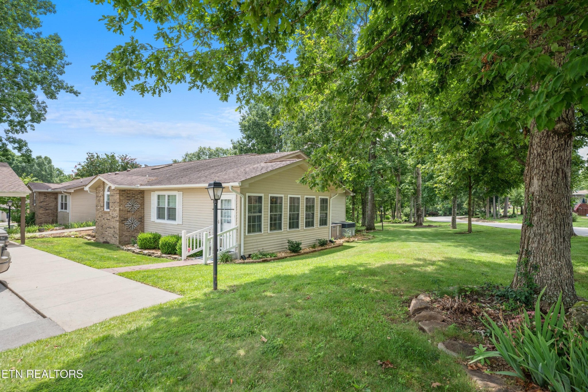 20 Hickory Hollow Circle — photo