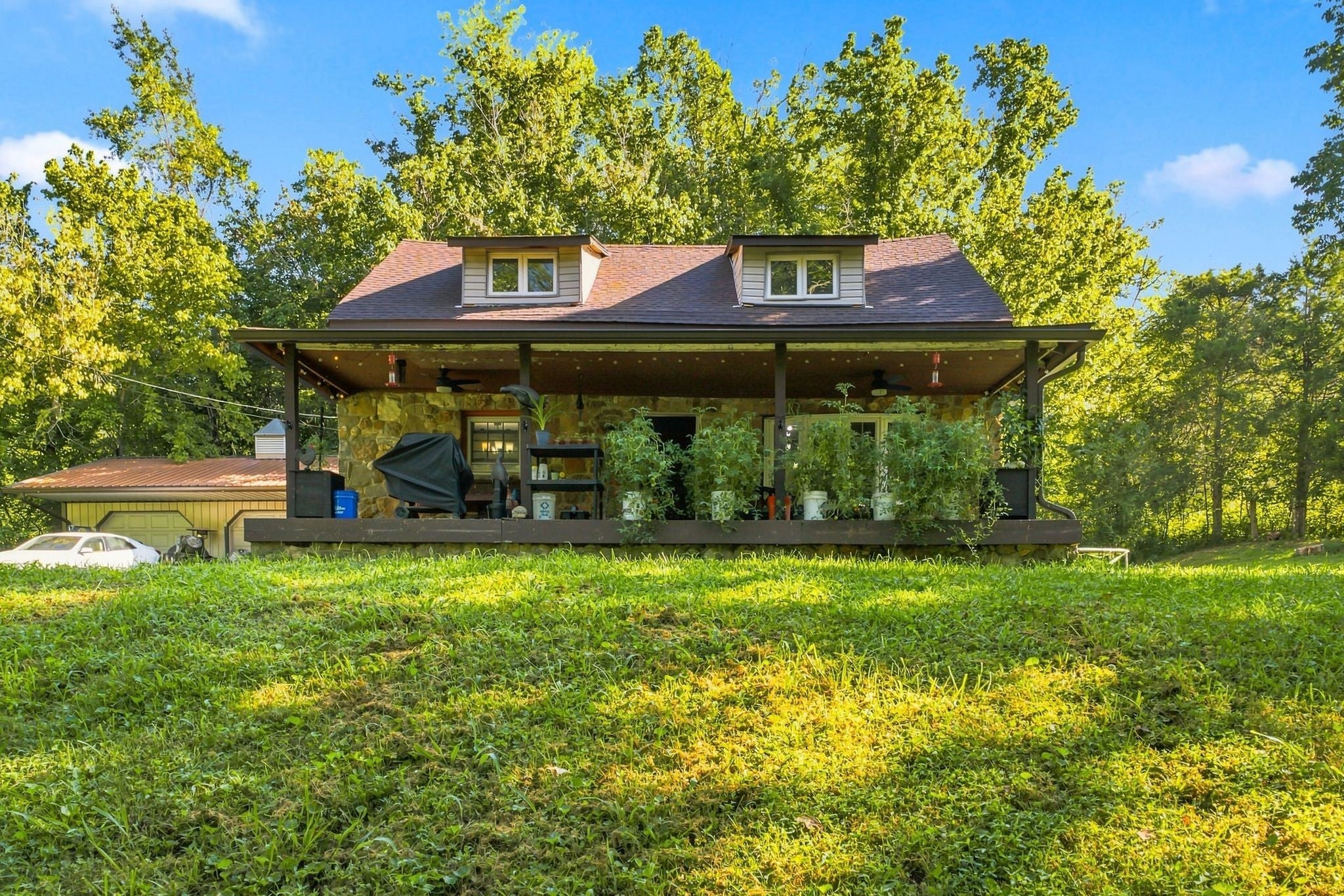 799 Gossett Rd — photo