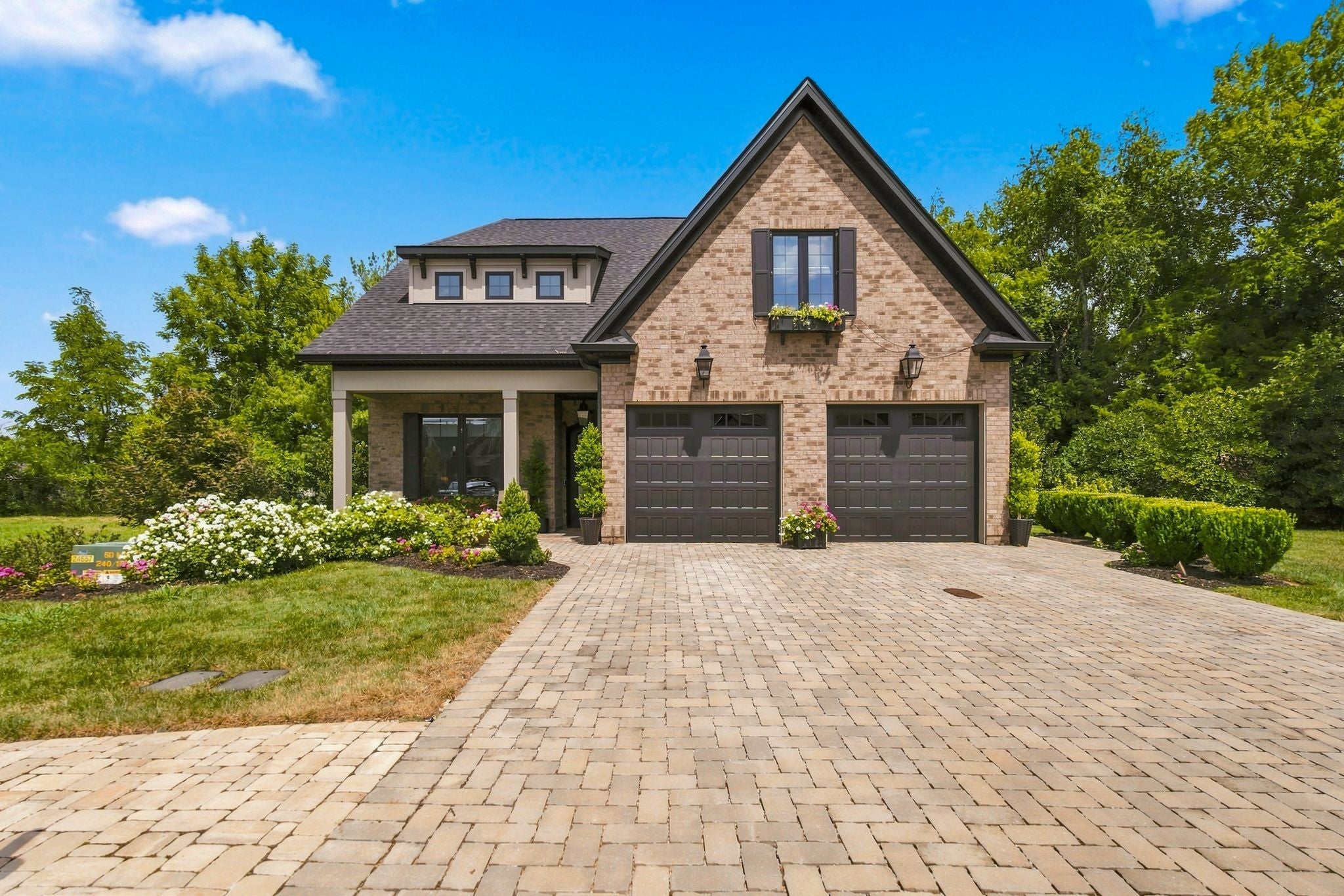 2163 White Poplar Ct — photo