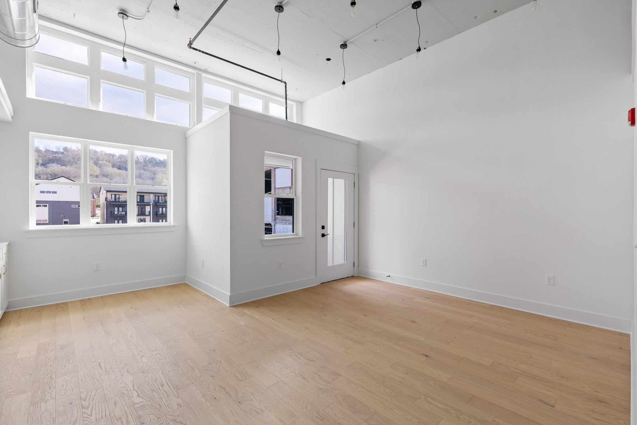 1800 S Watkins Street 32 — photo