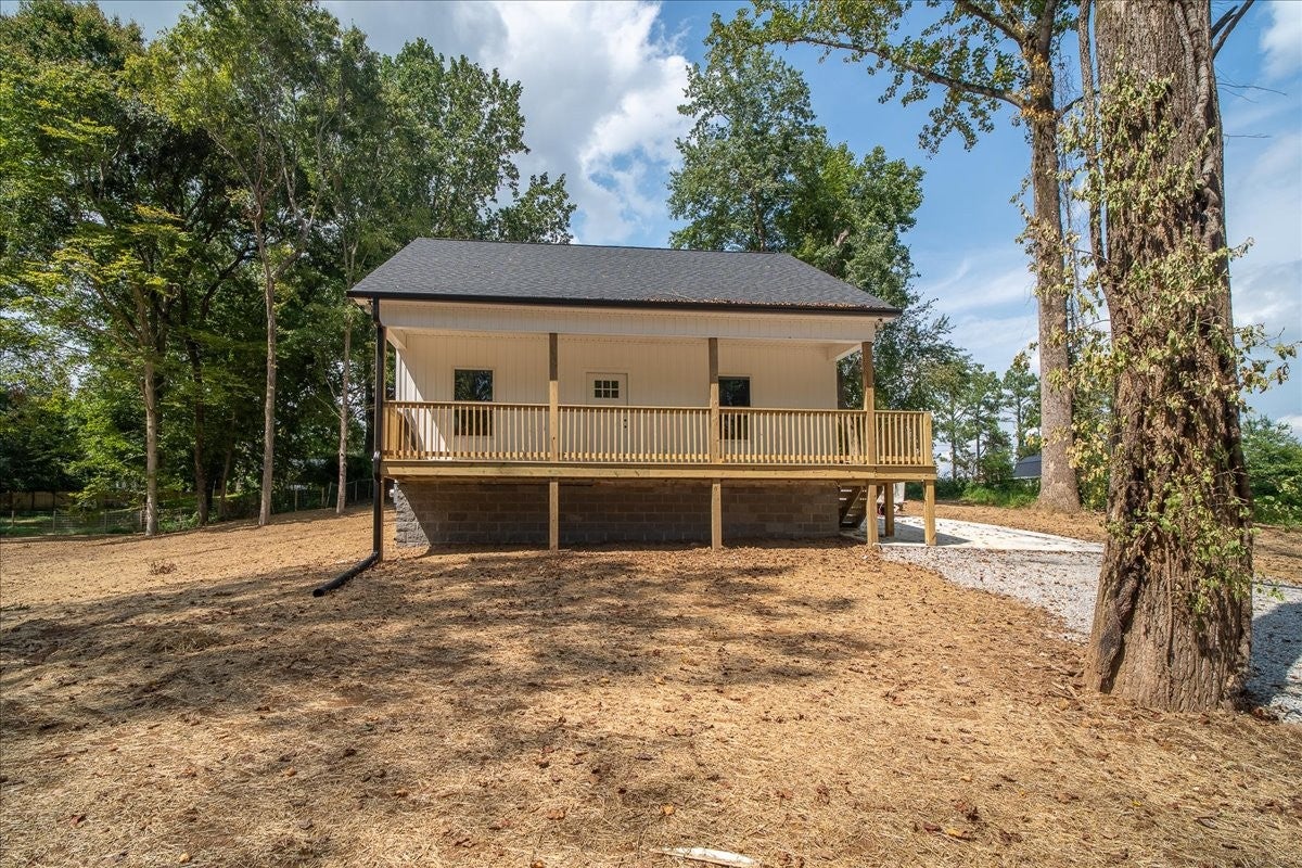290 Devin Dr — photo