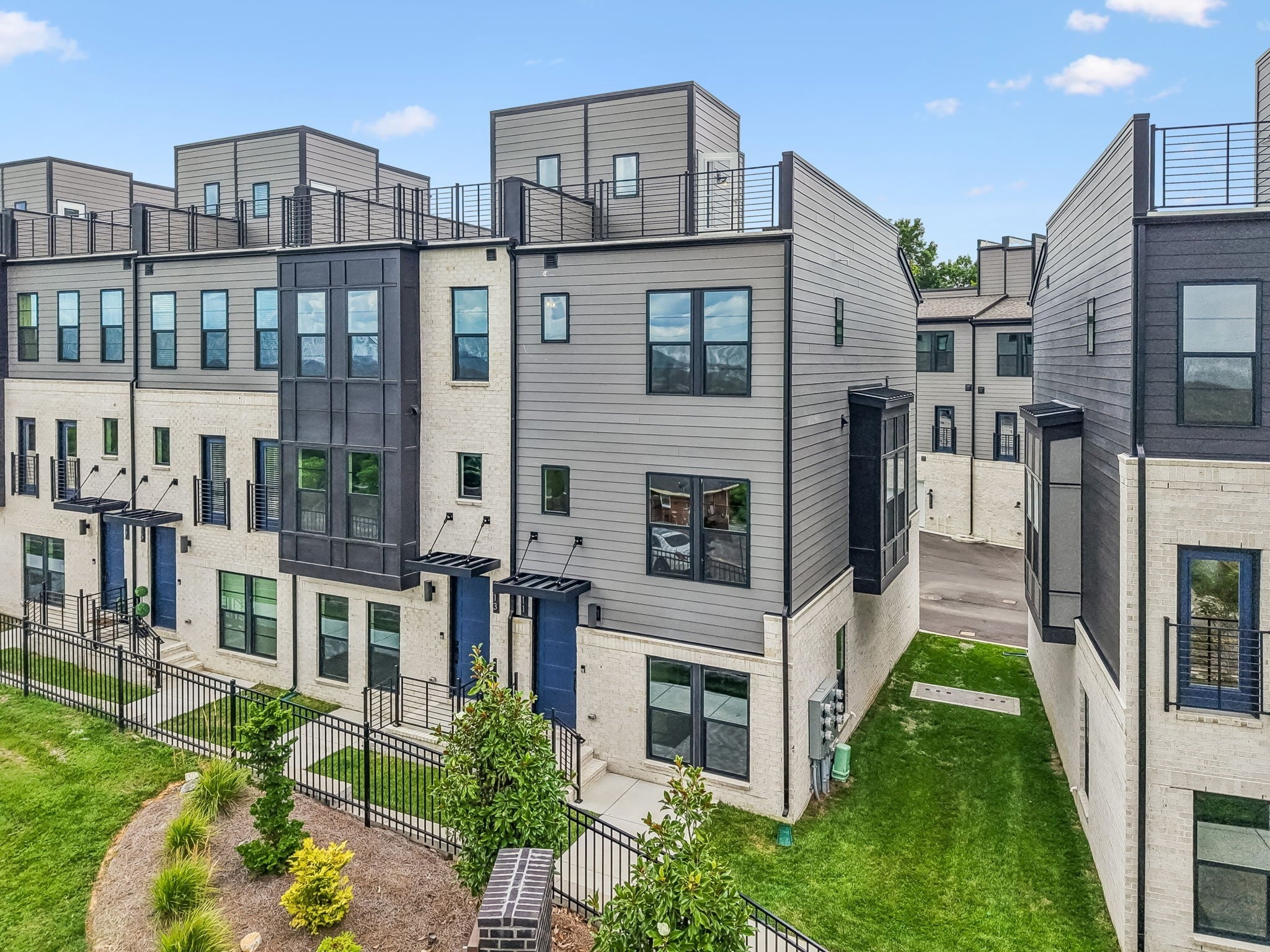 507 Cityscape Dr — photo