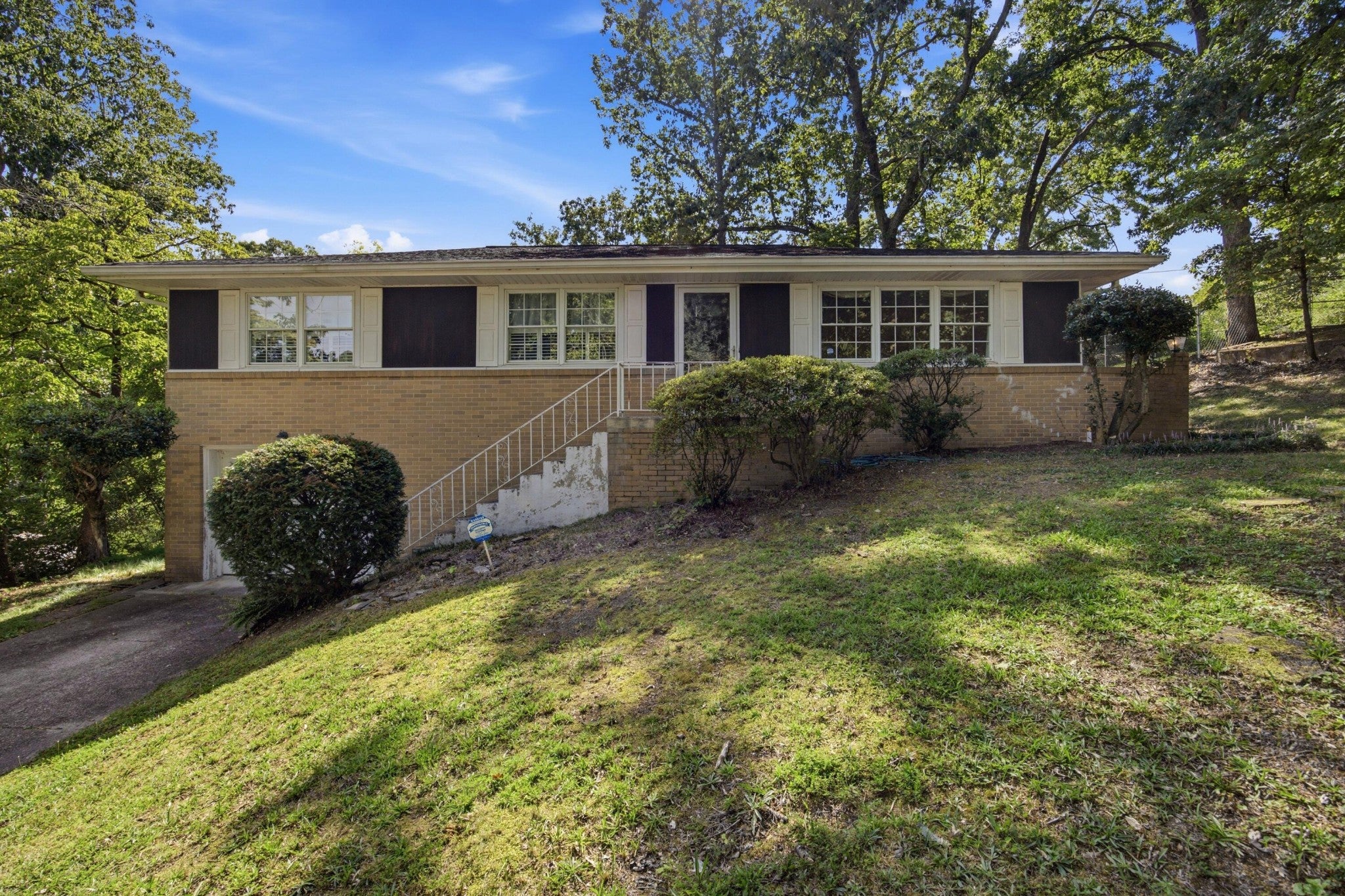 1406 Melody Lane — photo