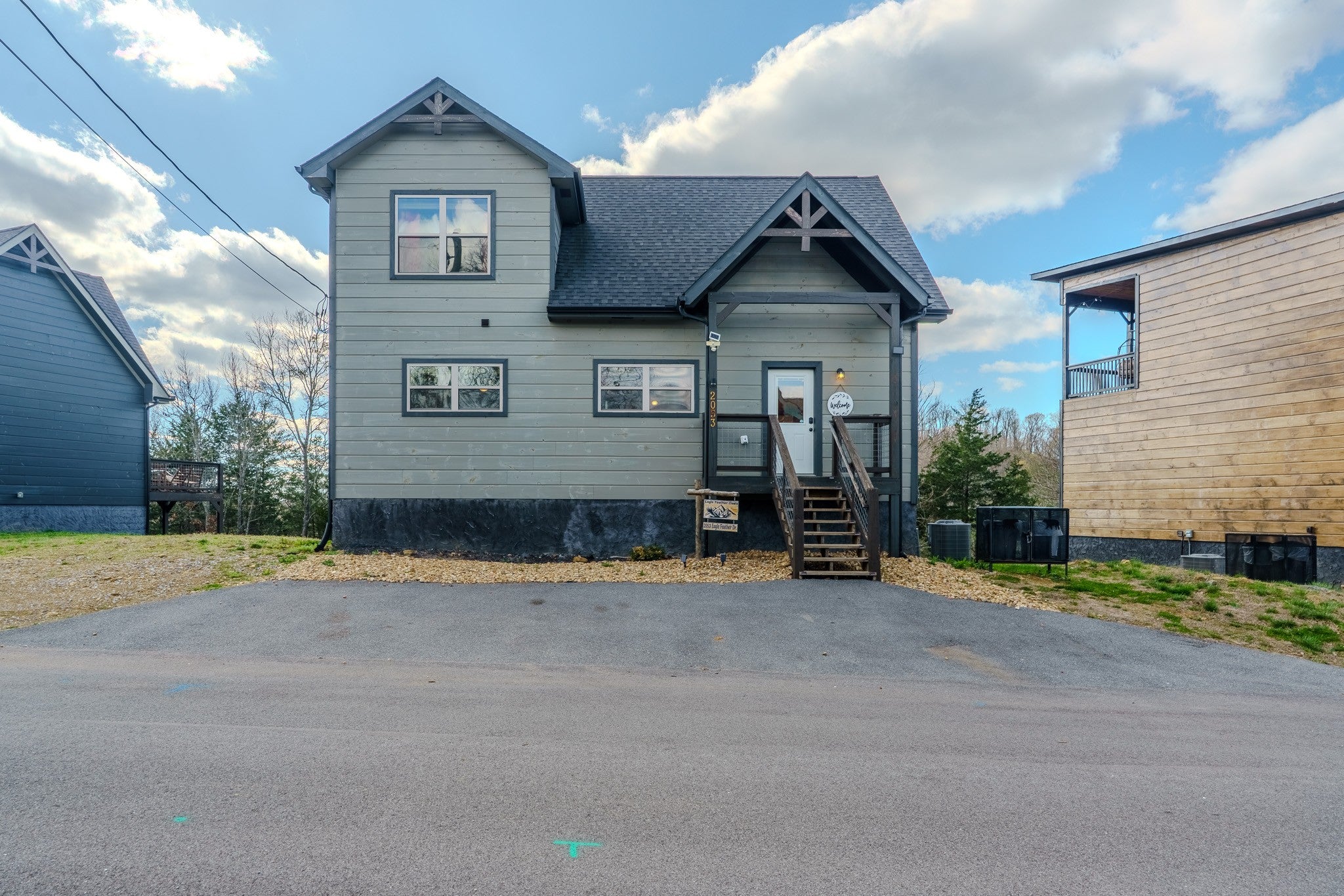 2053 Eagle Feather Dr — photo