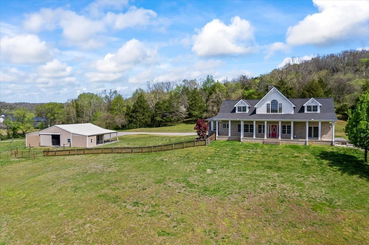 216 Old Wolf Hill Rd — photo