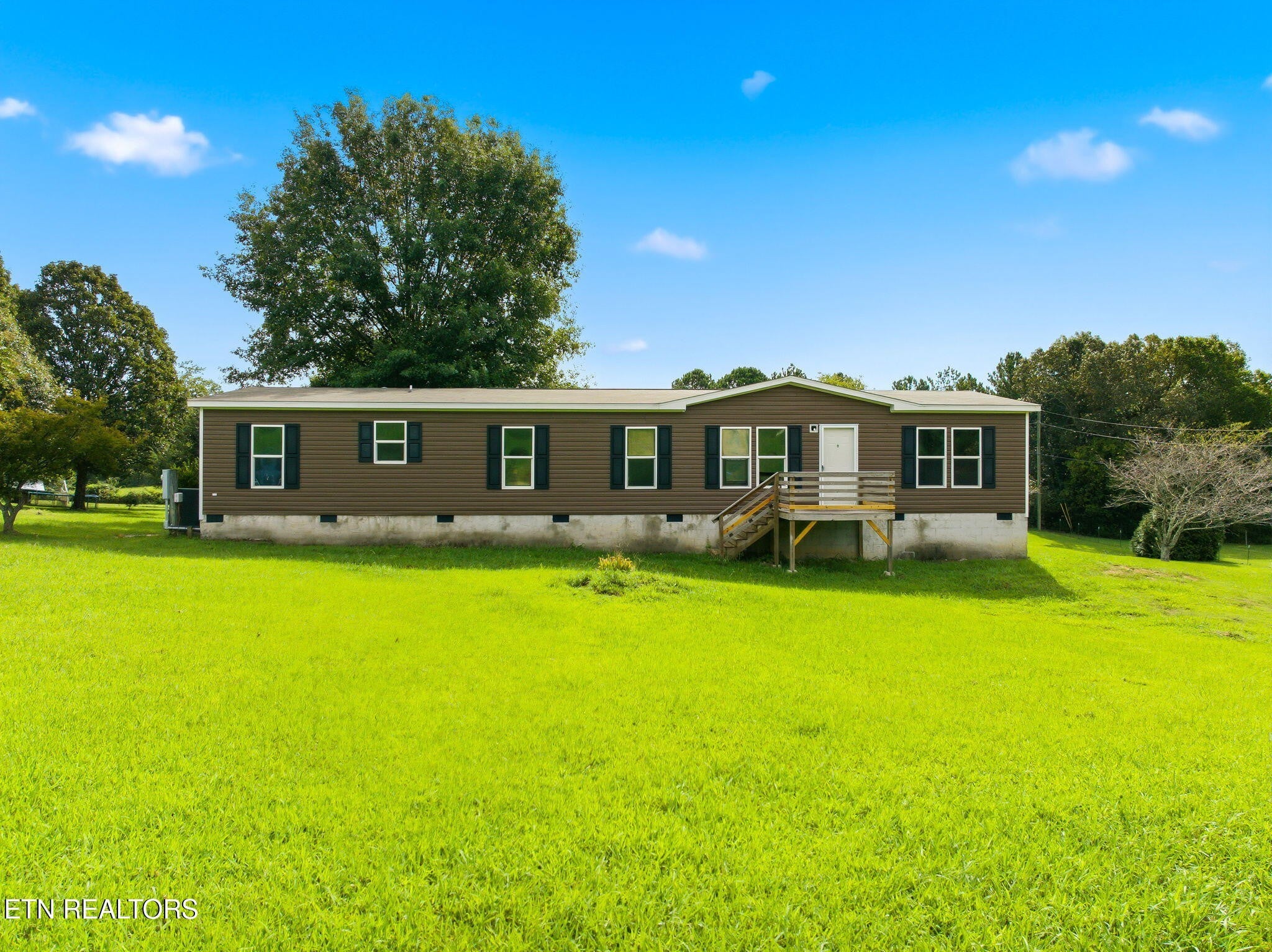 366 Toomey Lane — photo