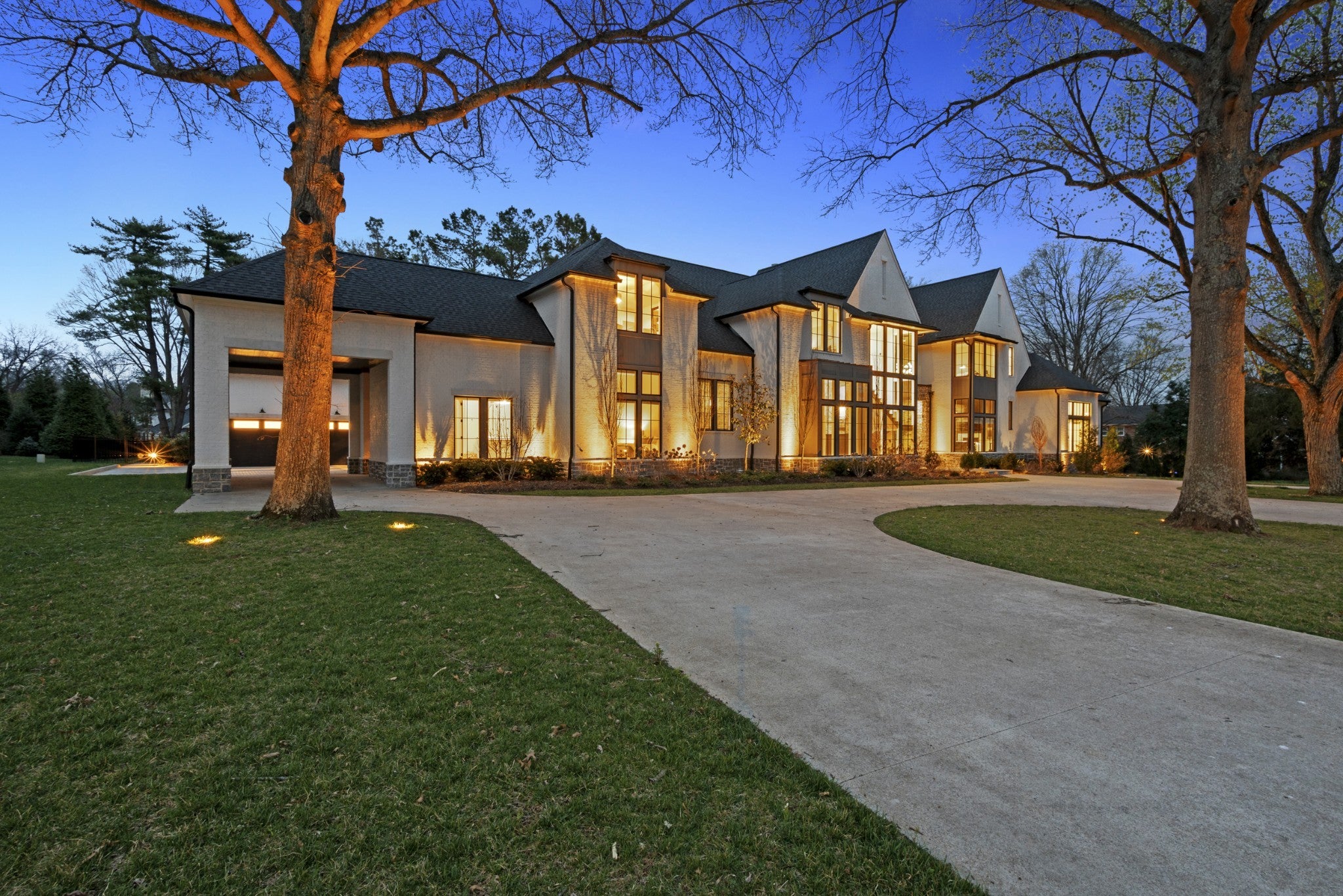 5231 Williamsburg Rd — photo