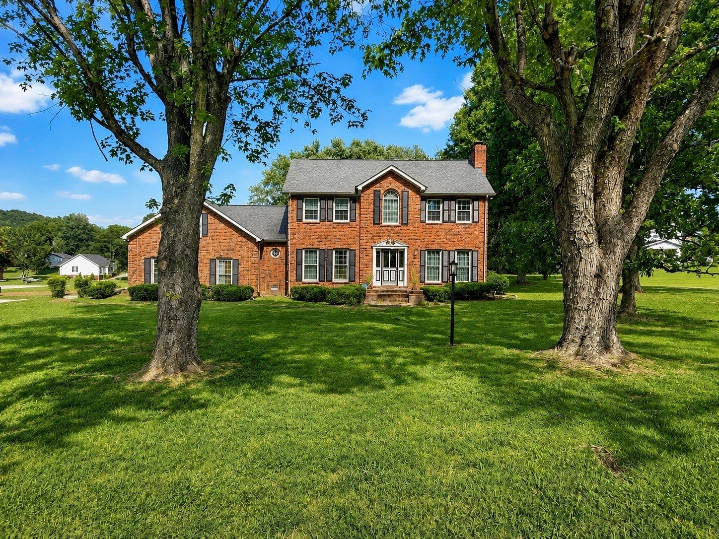 51 Morris Dr — photo