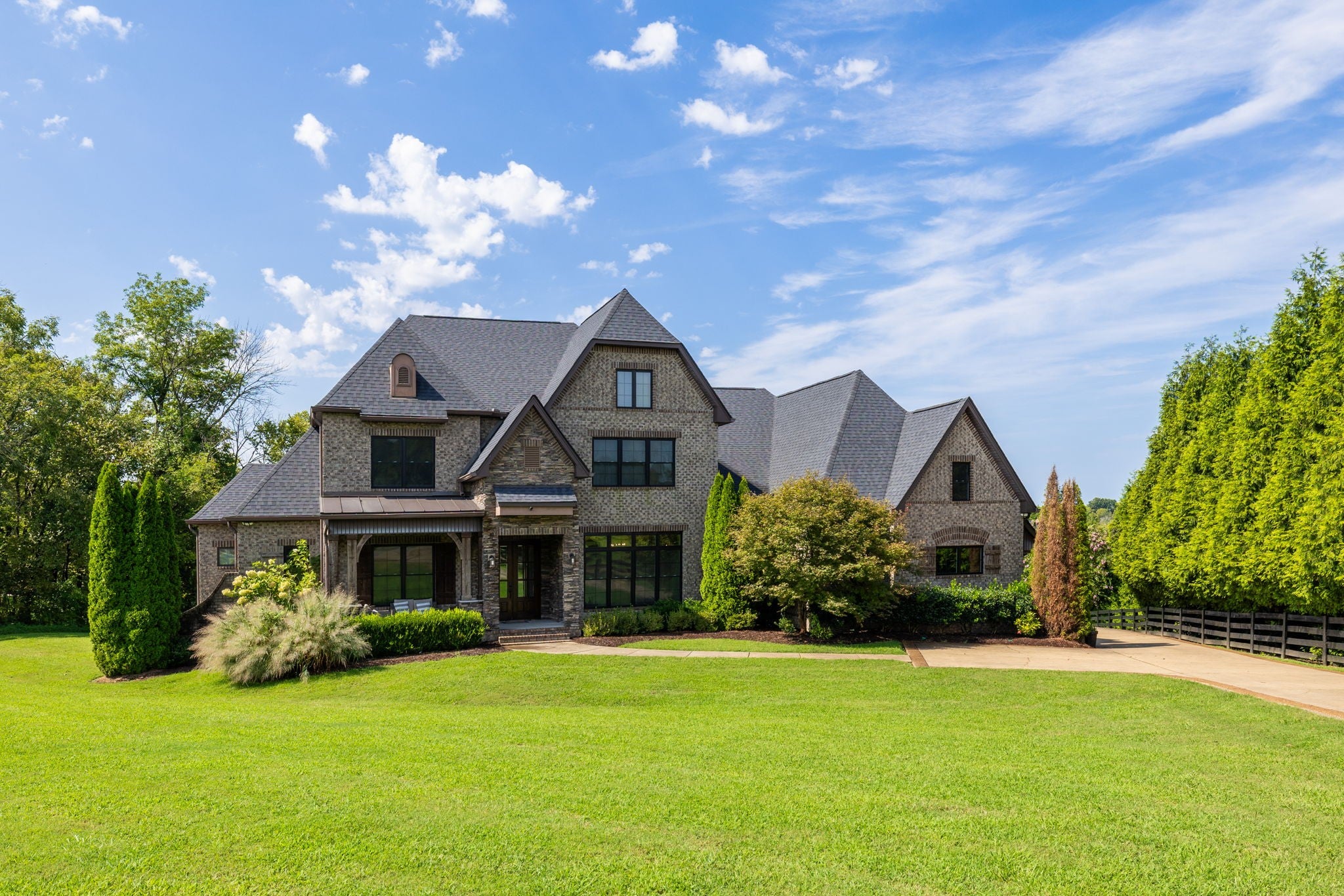 2713 Deer Haven Ct — photo
