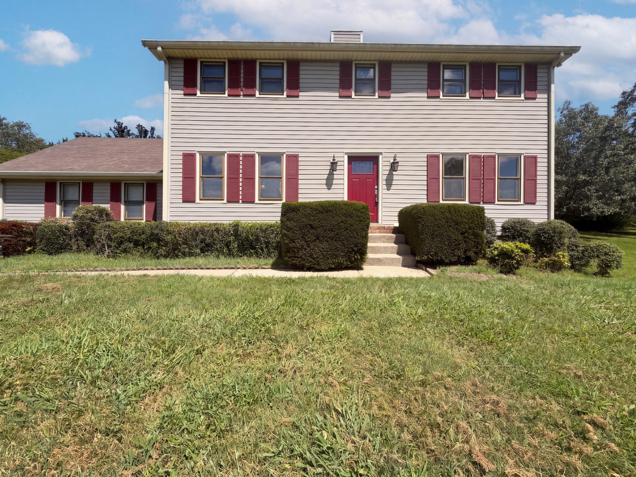 1818 Fox Chase Dr — photo