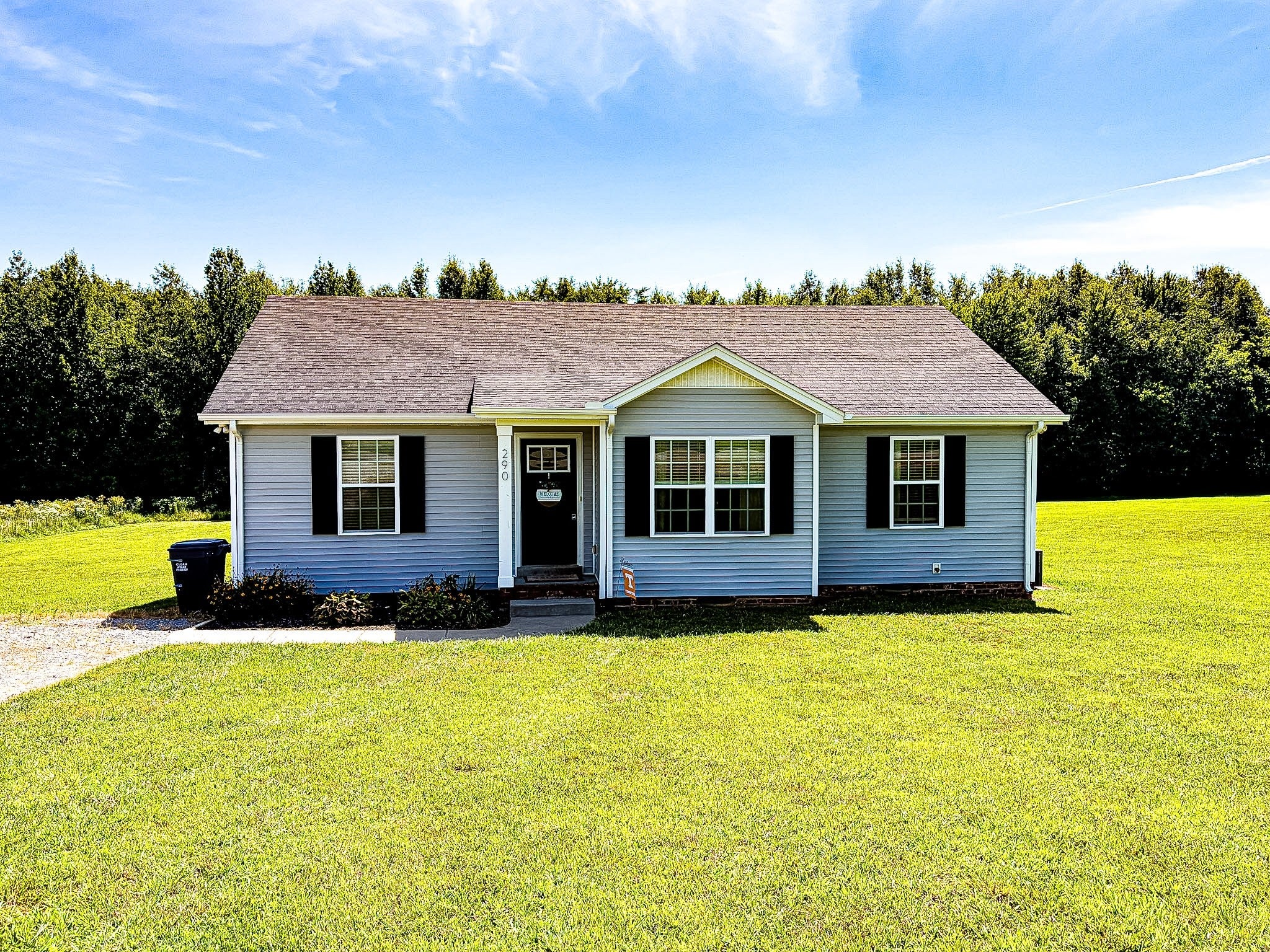 290 E Carter Rd — photo