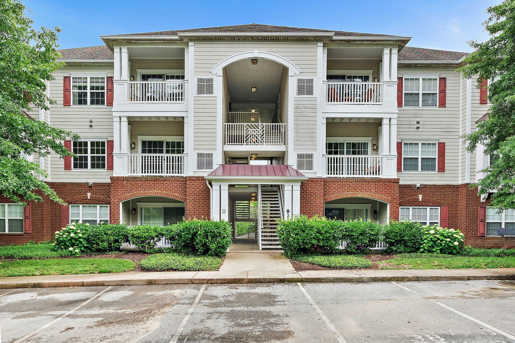 8221 Lenox Creekside Dr 10 — photo