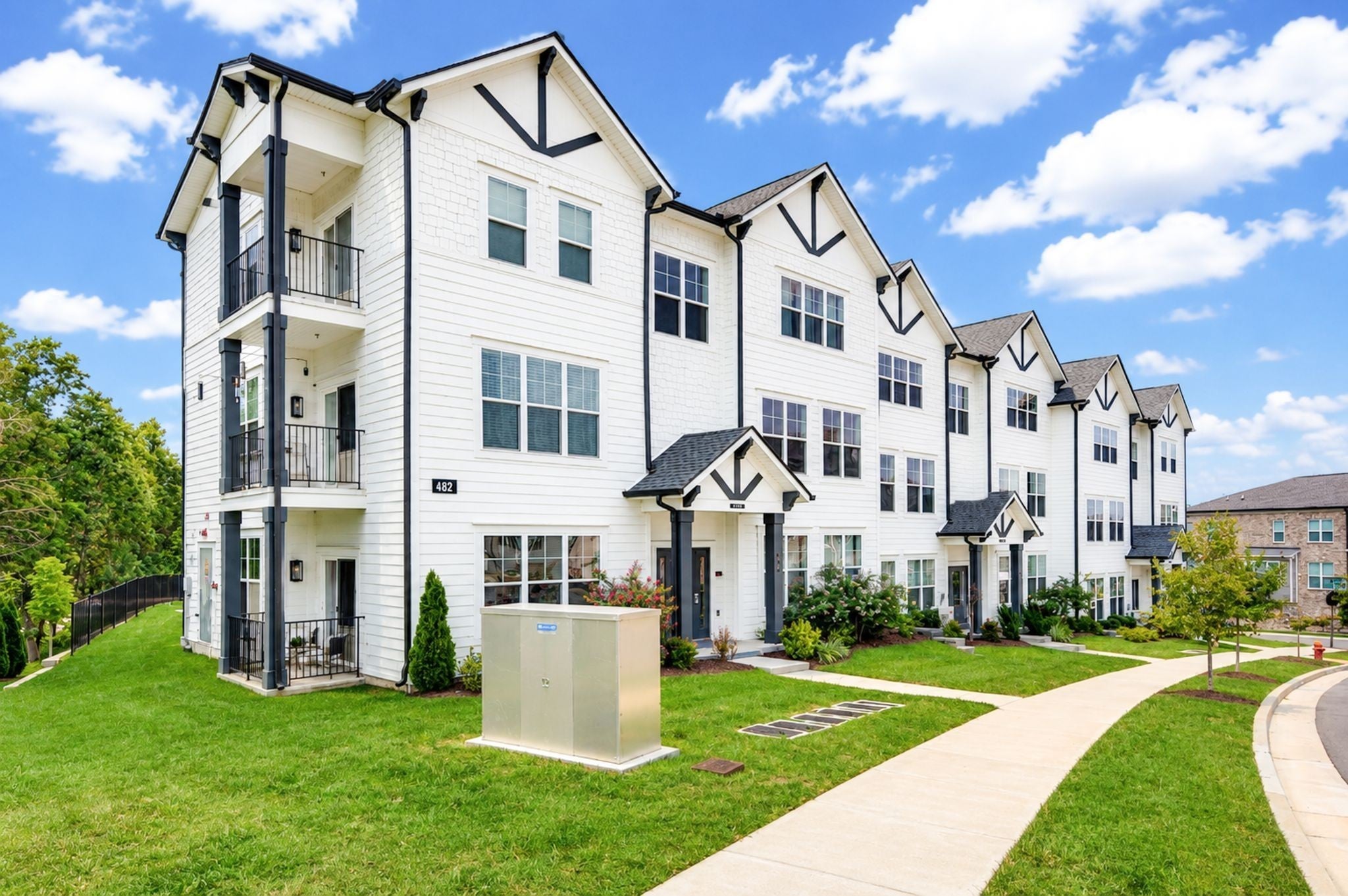 482 Portsdale Dr 6 — photo