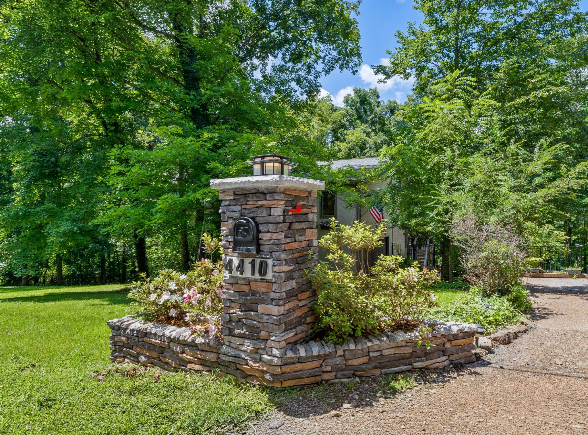 4410 Tanglewood Rd — photo