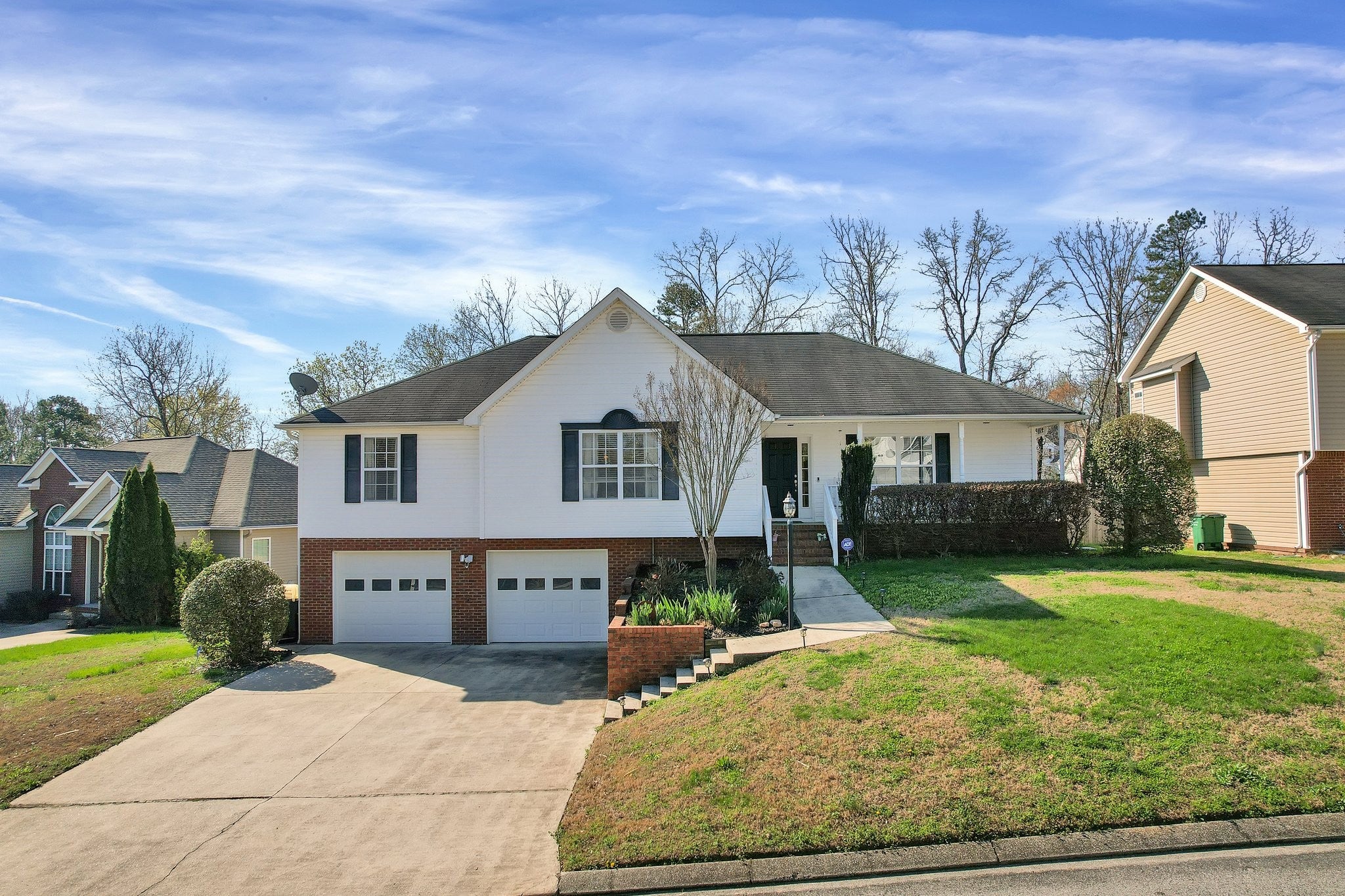 6082 Wardwell Dr — photo