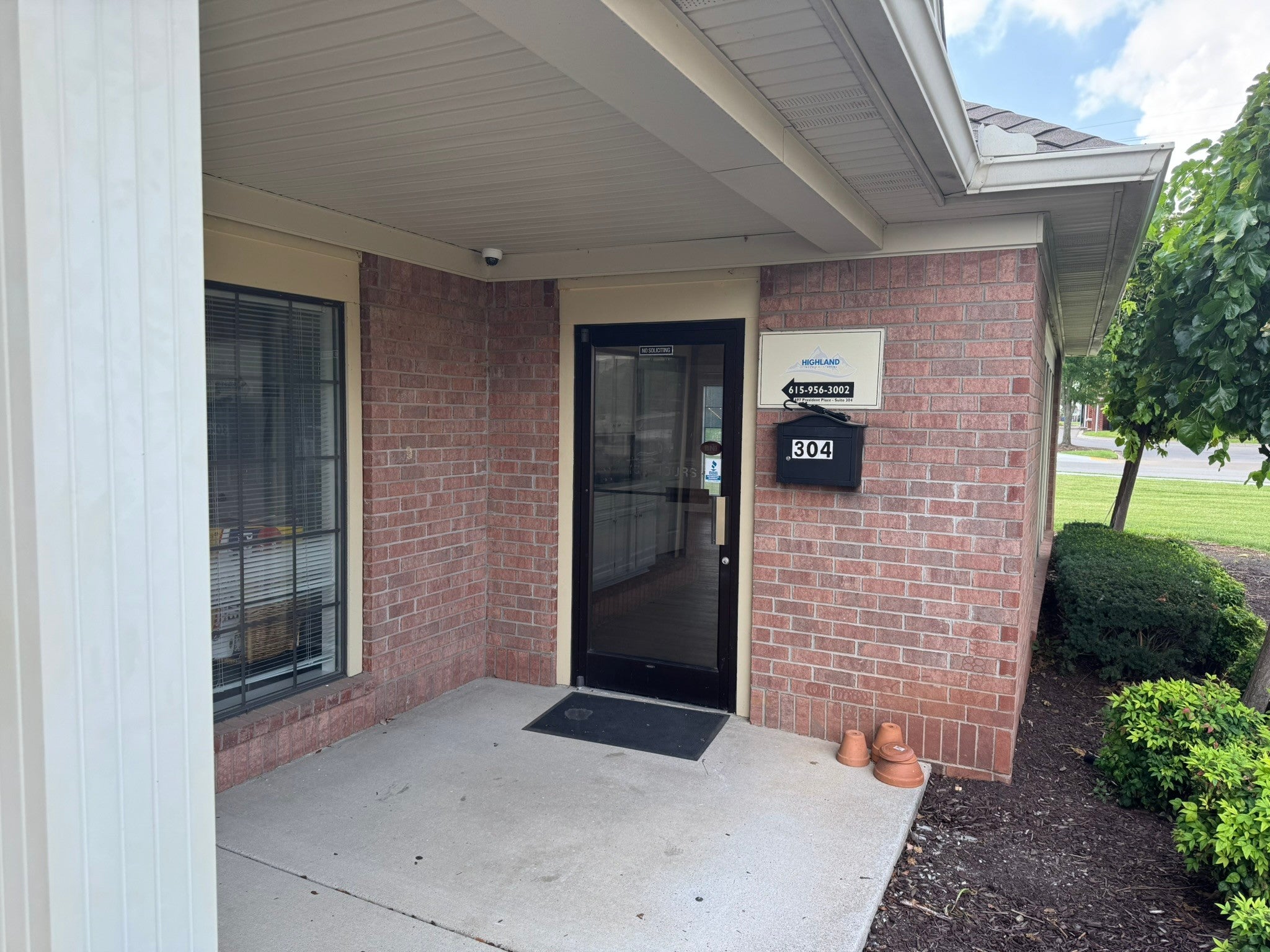 697 President Pl — photo