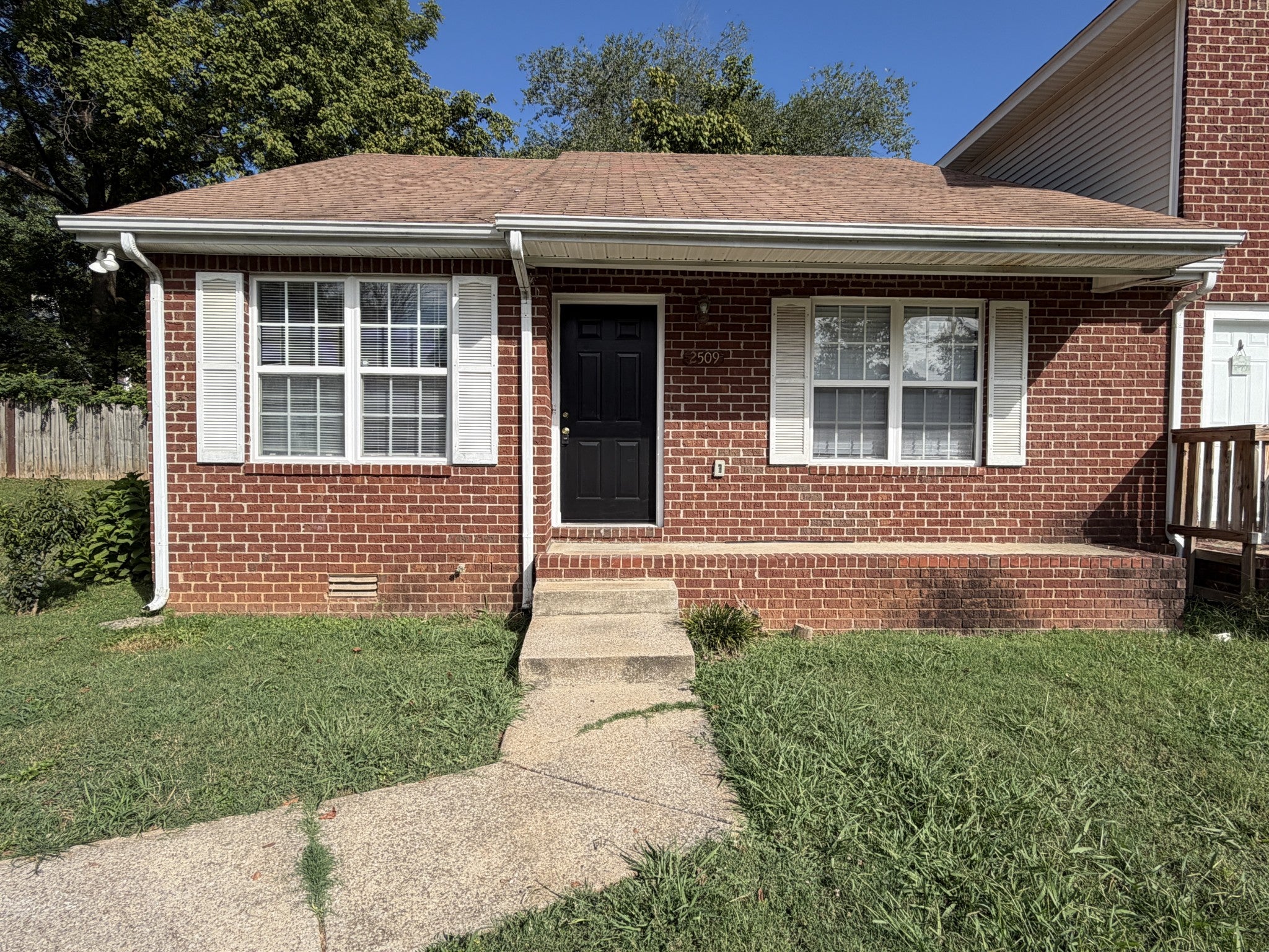 2509 Tinnell Ct — photo