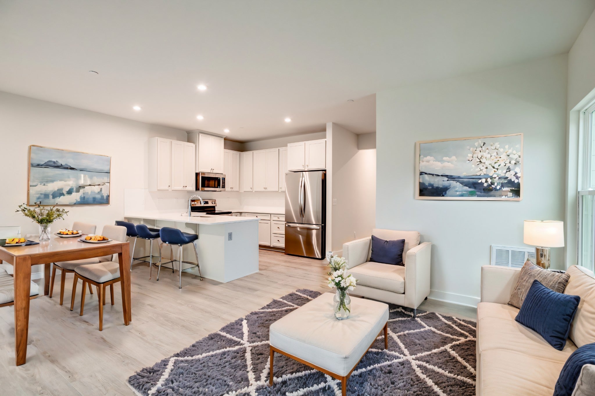 1041 Mountain View Dr — photo