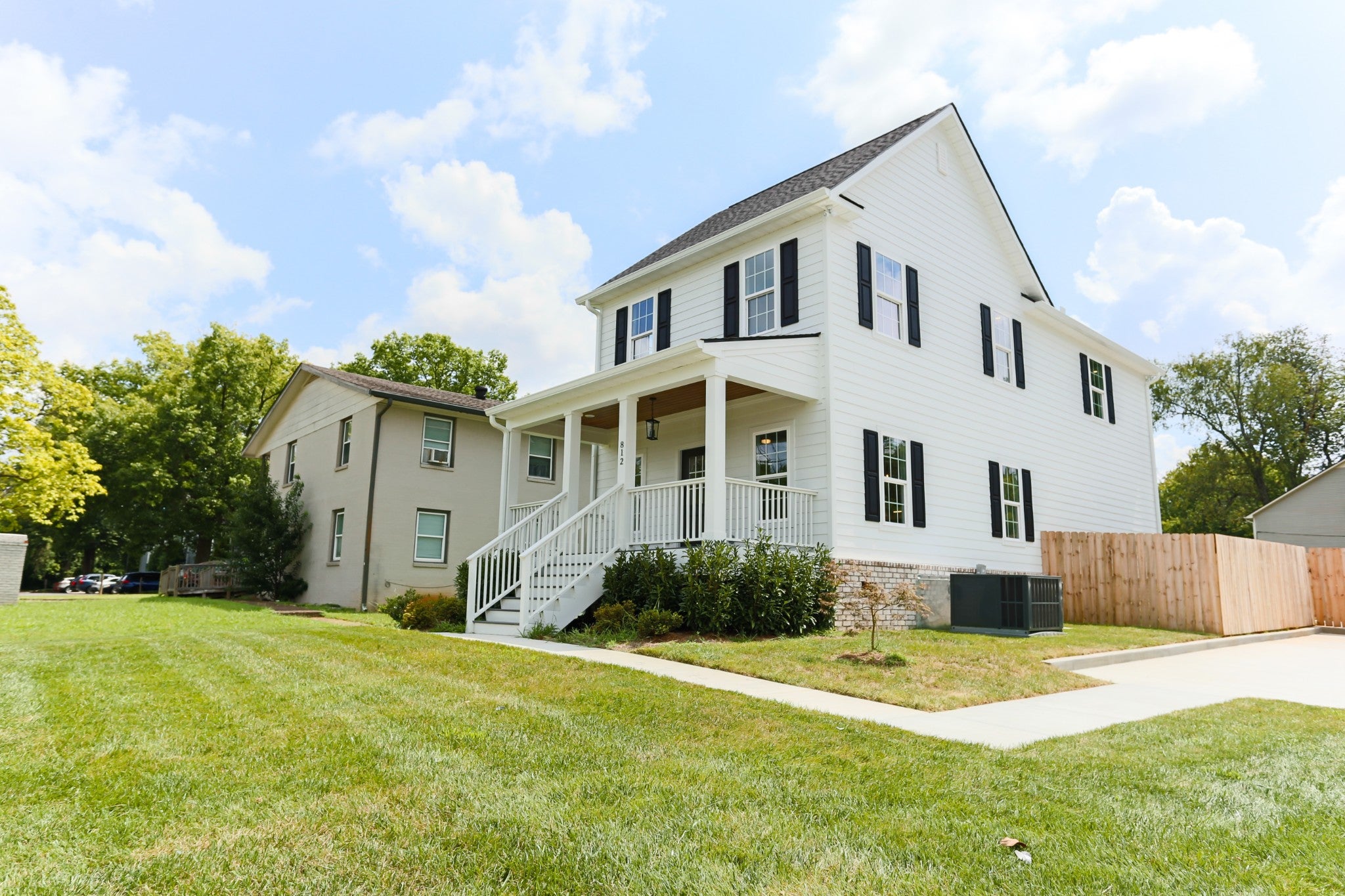 812 Greenland Dr — photo
