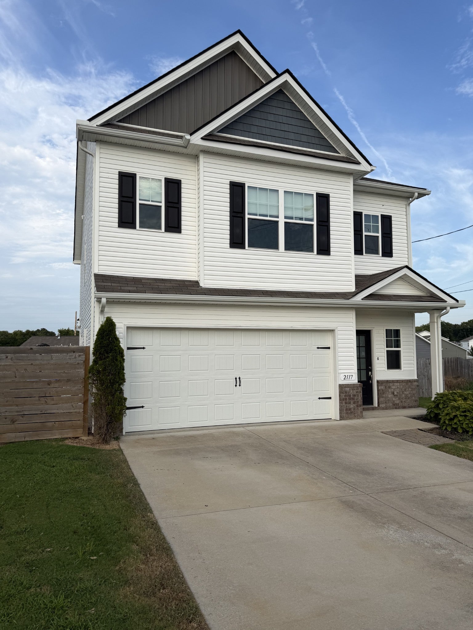 2117 Franks Ct — photo