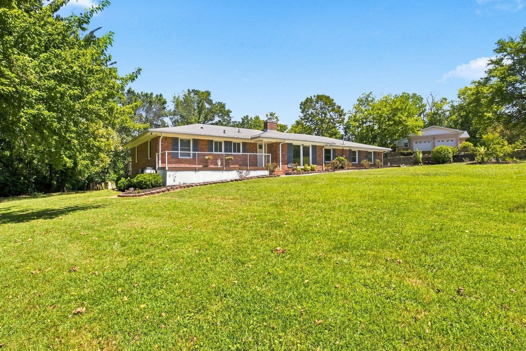 710 Tuckahoe Dr — photo