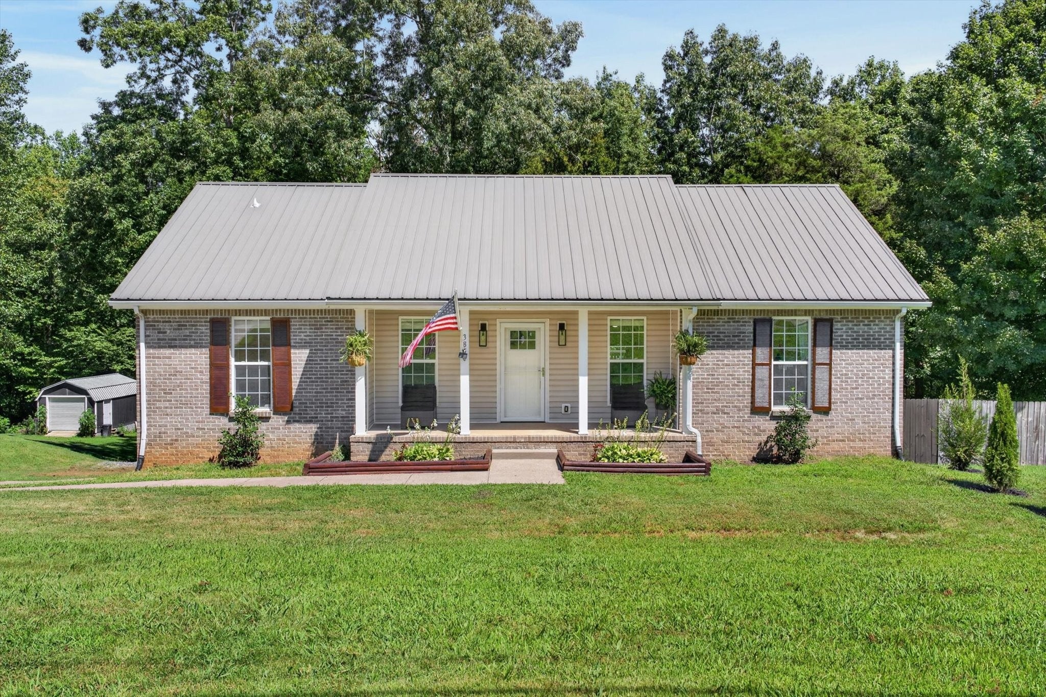 385 Belmont Rd — photo