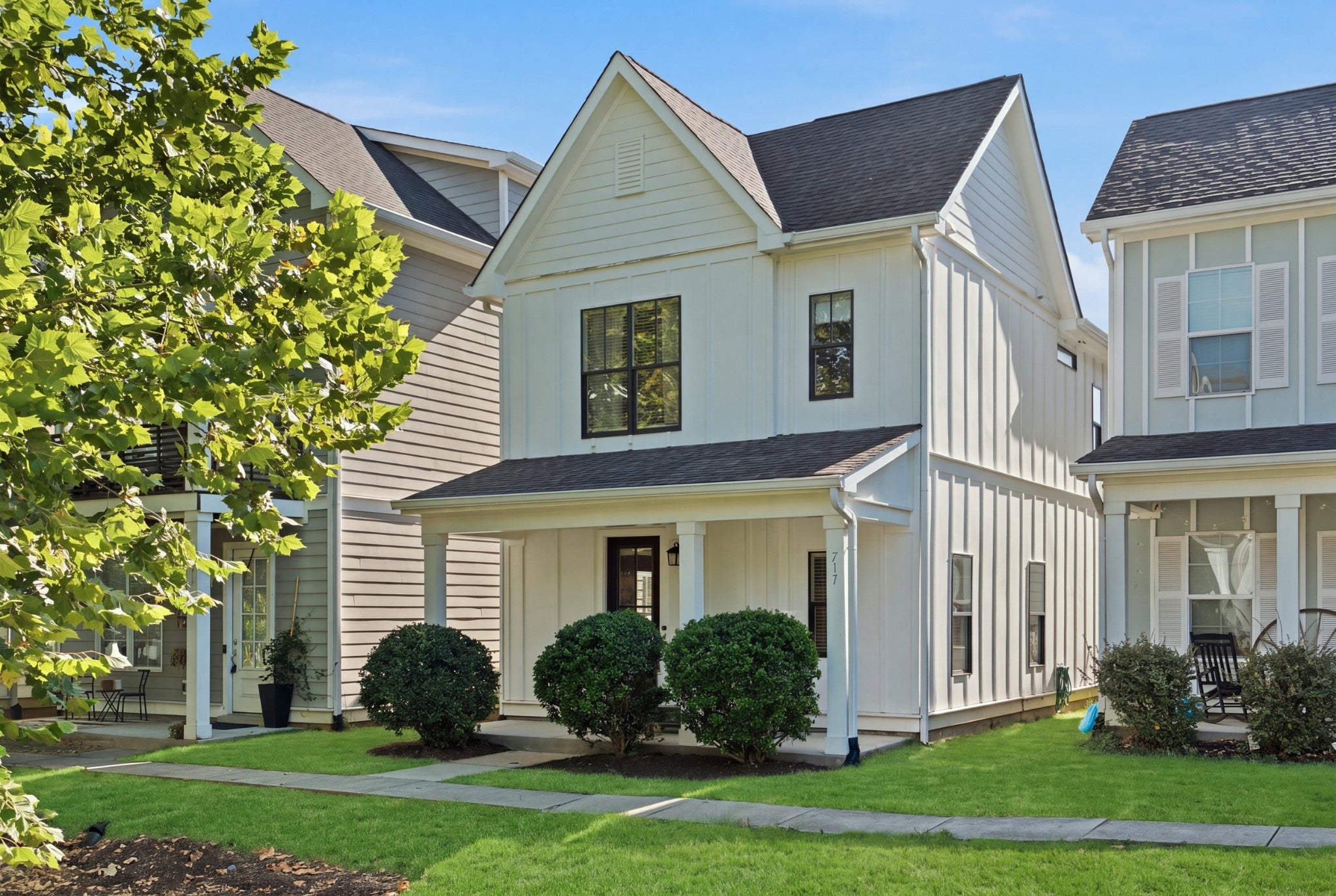 717 Cottage Park Dr — photo