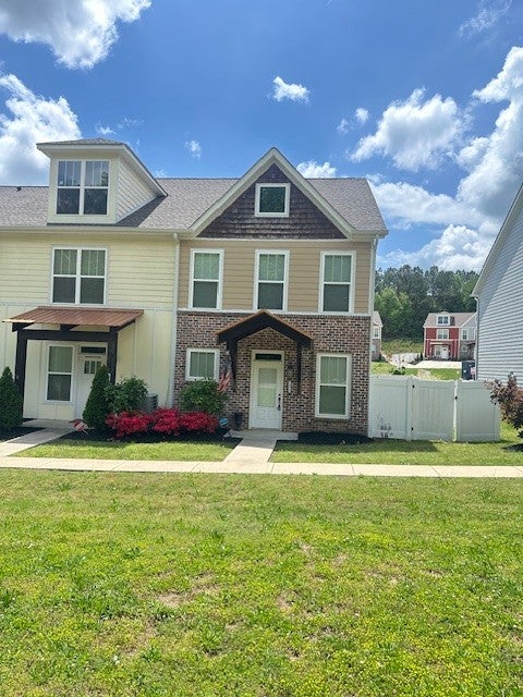 1822 Young Rd SE — photo