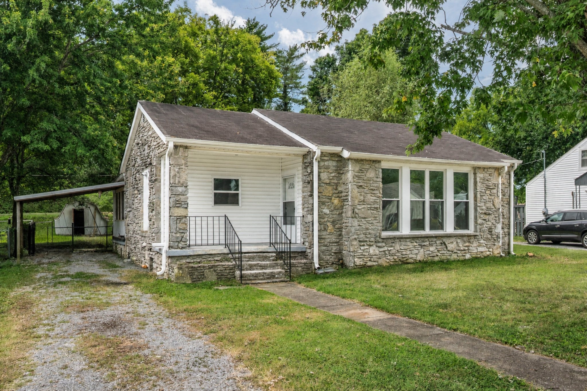 602 Hatcher Dr — photo