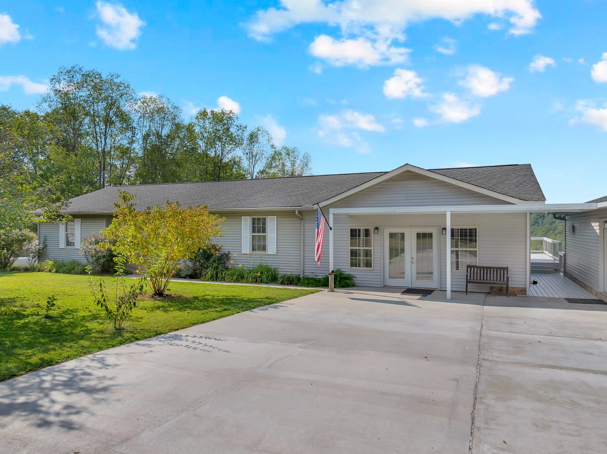 145 Lake Court Dr — photo