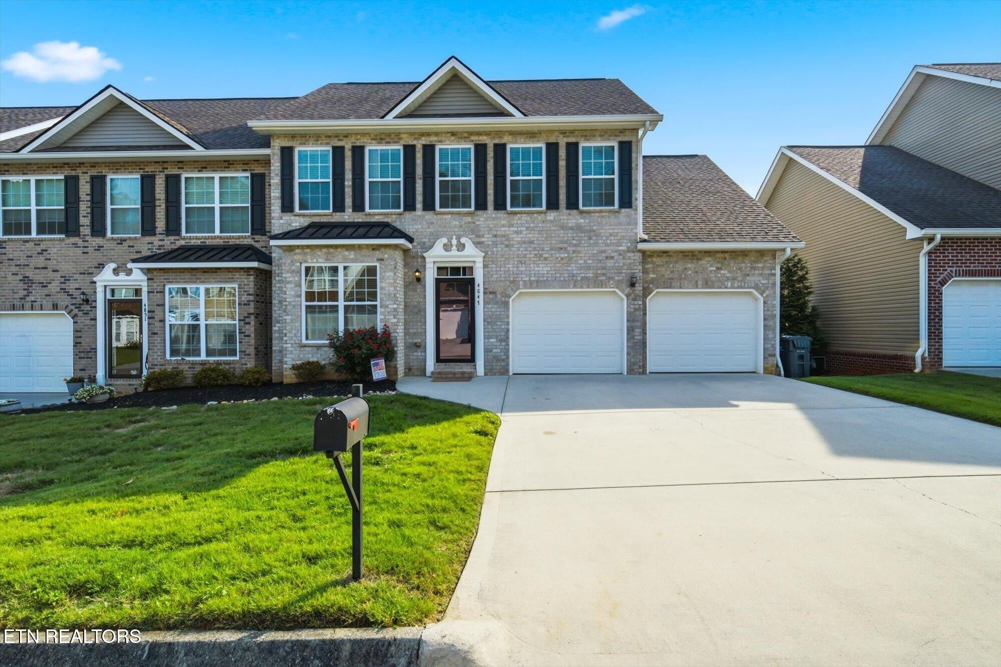 4847 Briar Rock Lane — photo