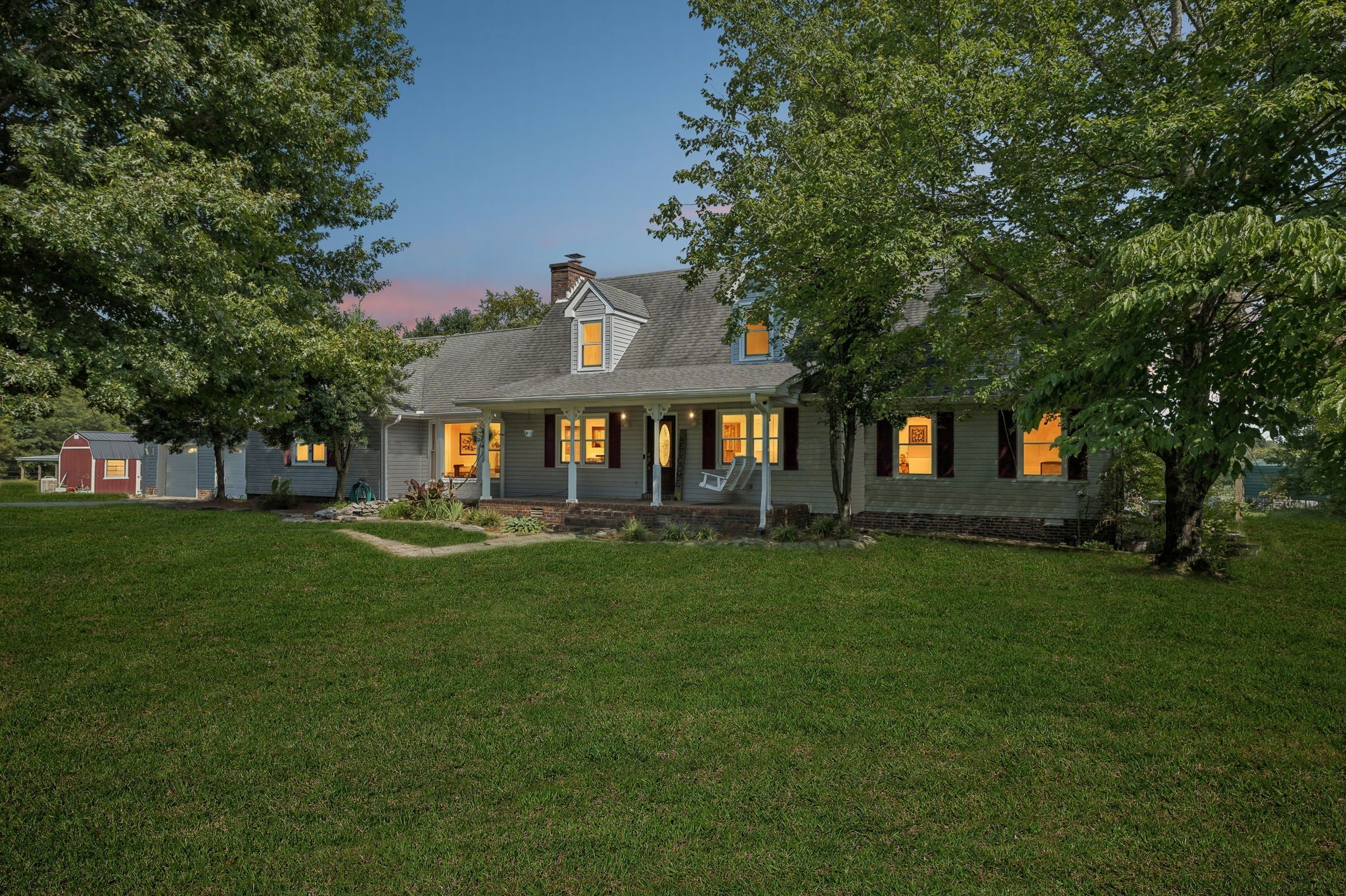 470 Mitchell Rd — photo