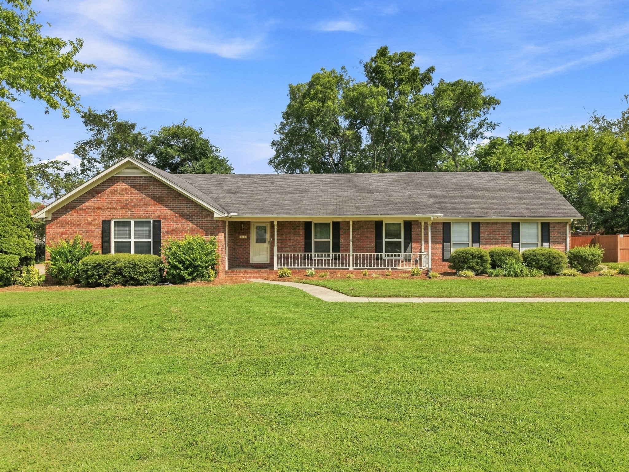 718 Majesty Dr — photo