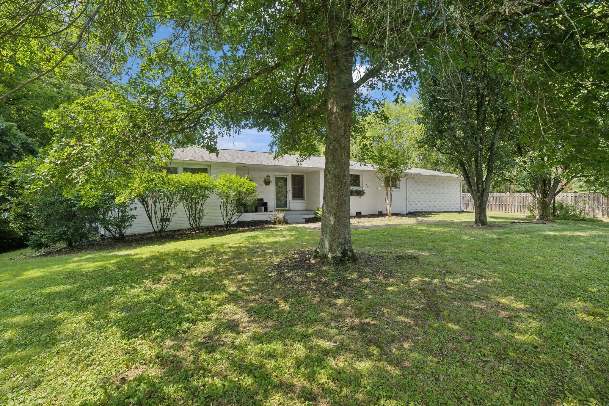 6567 Brownlee Dr — photo
