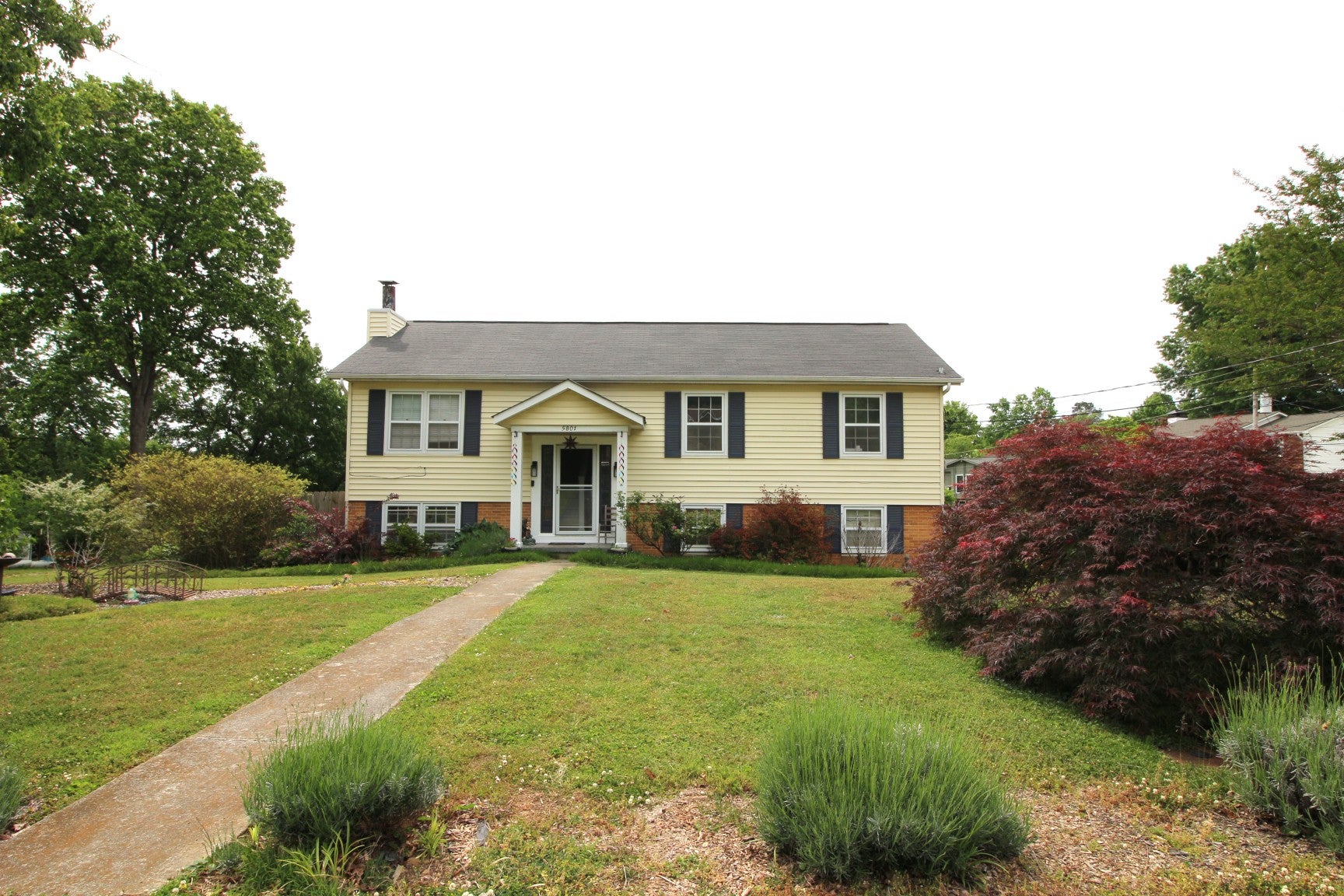5801 Outer Dr — photo