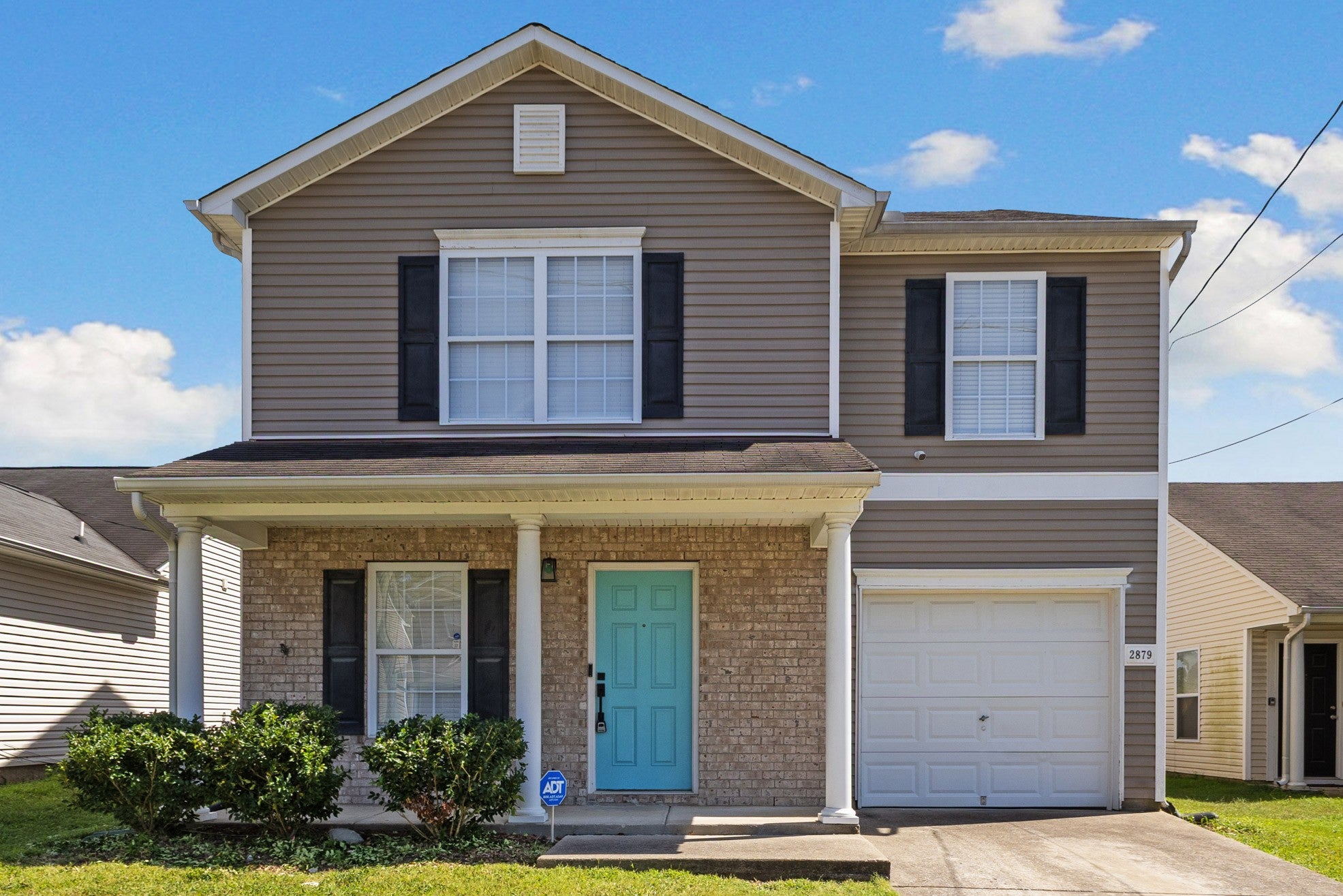 2879 Creekbend Dr — photo