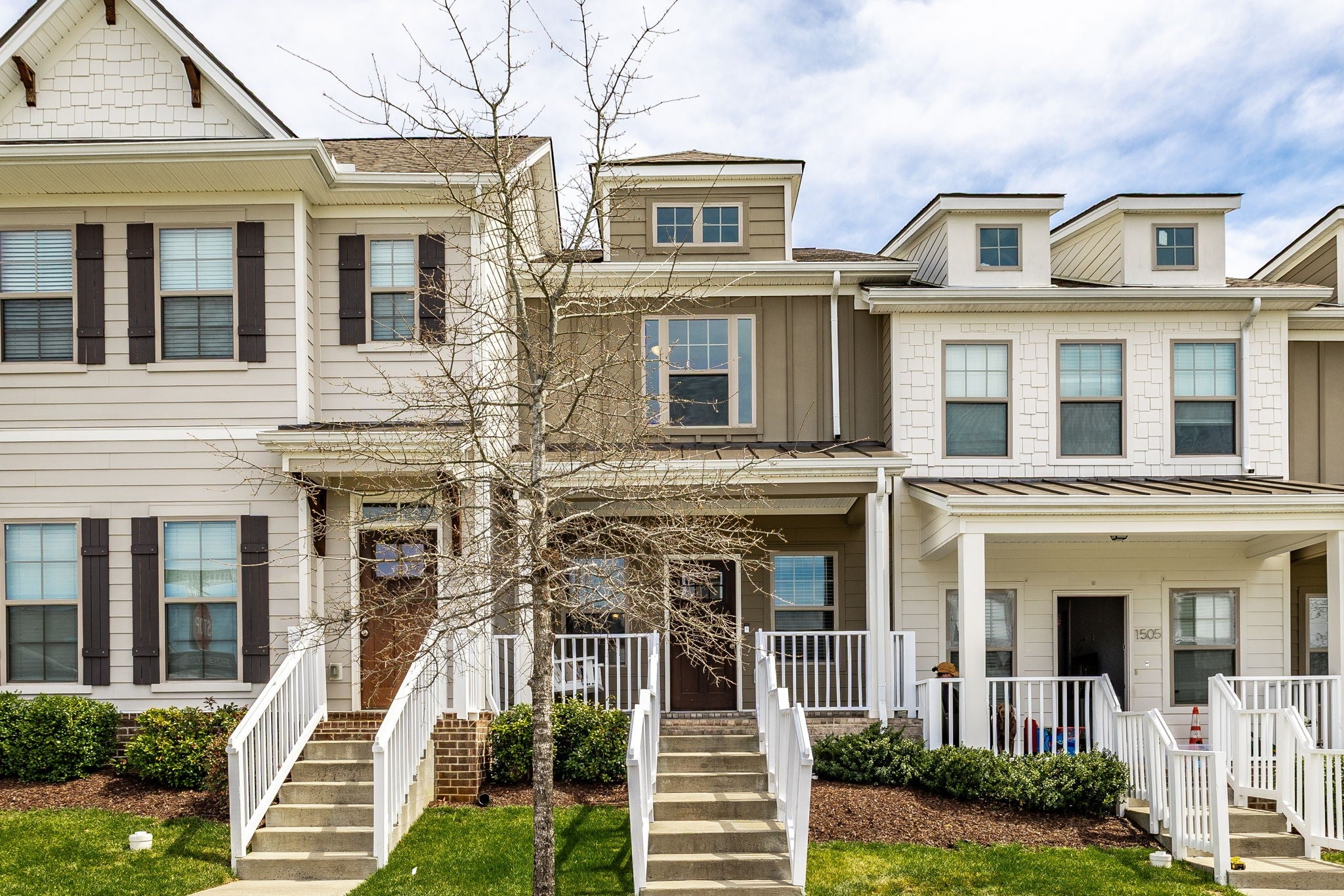 1503 White Tip Ln — photo