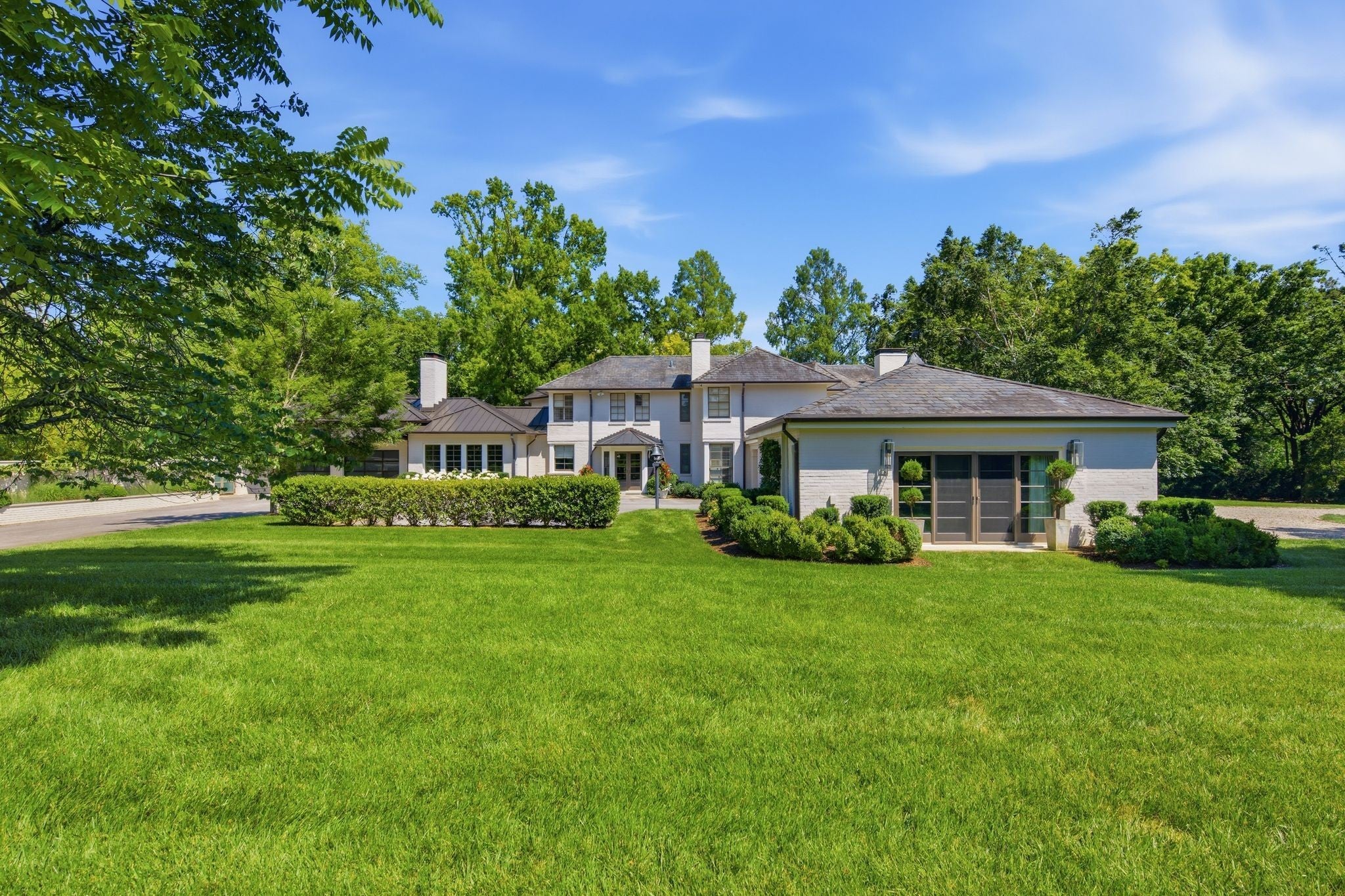 200 Brook Hollow Rd — photo