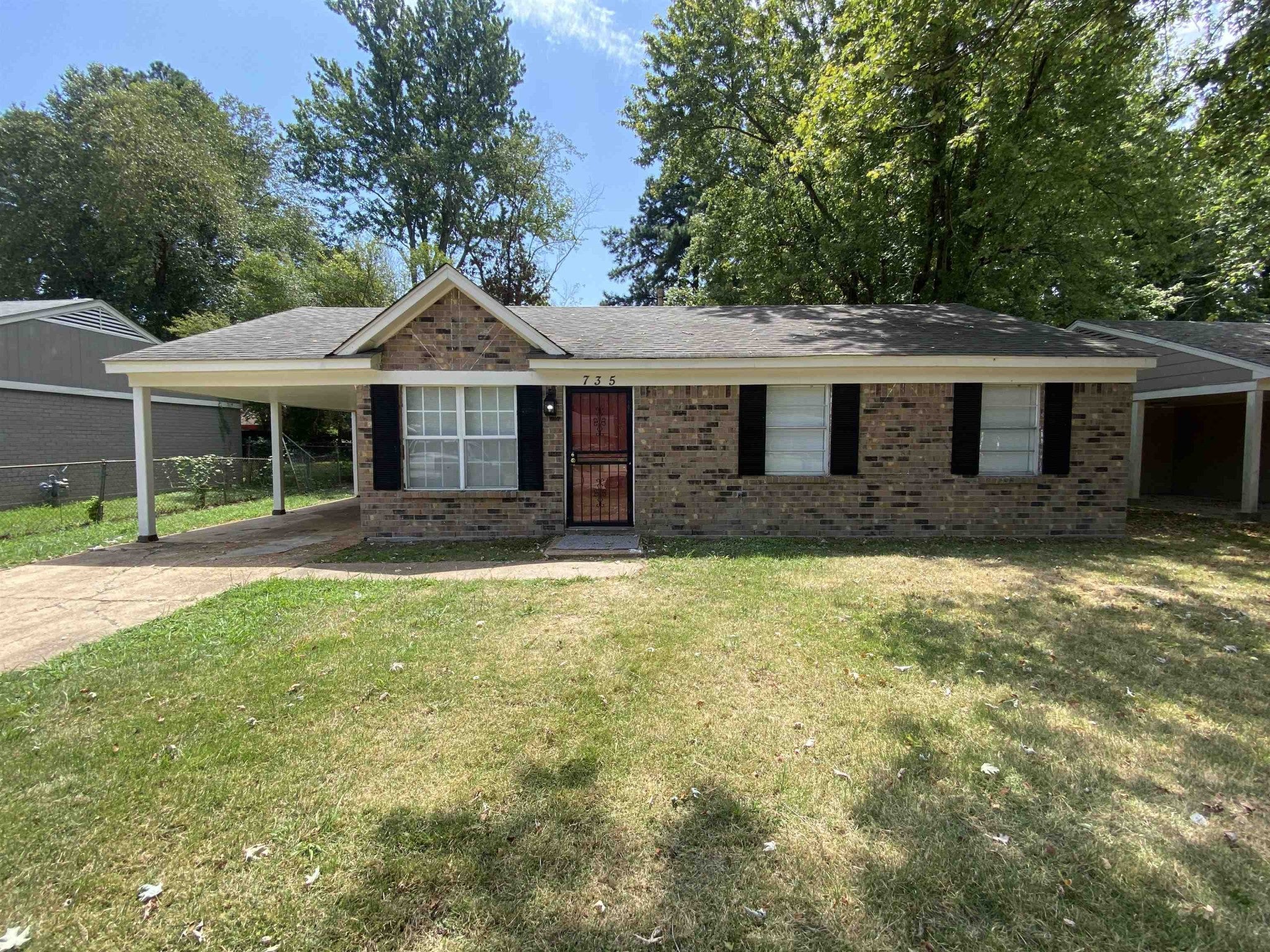 735 Northaven Dr — photo