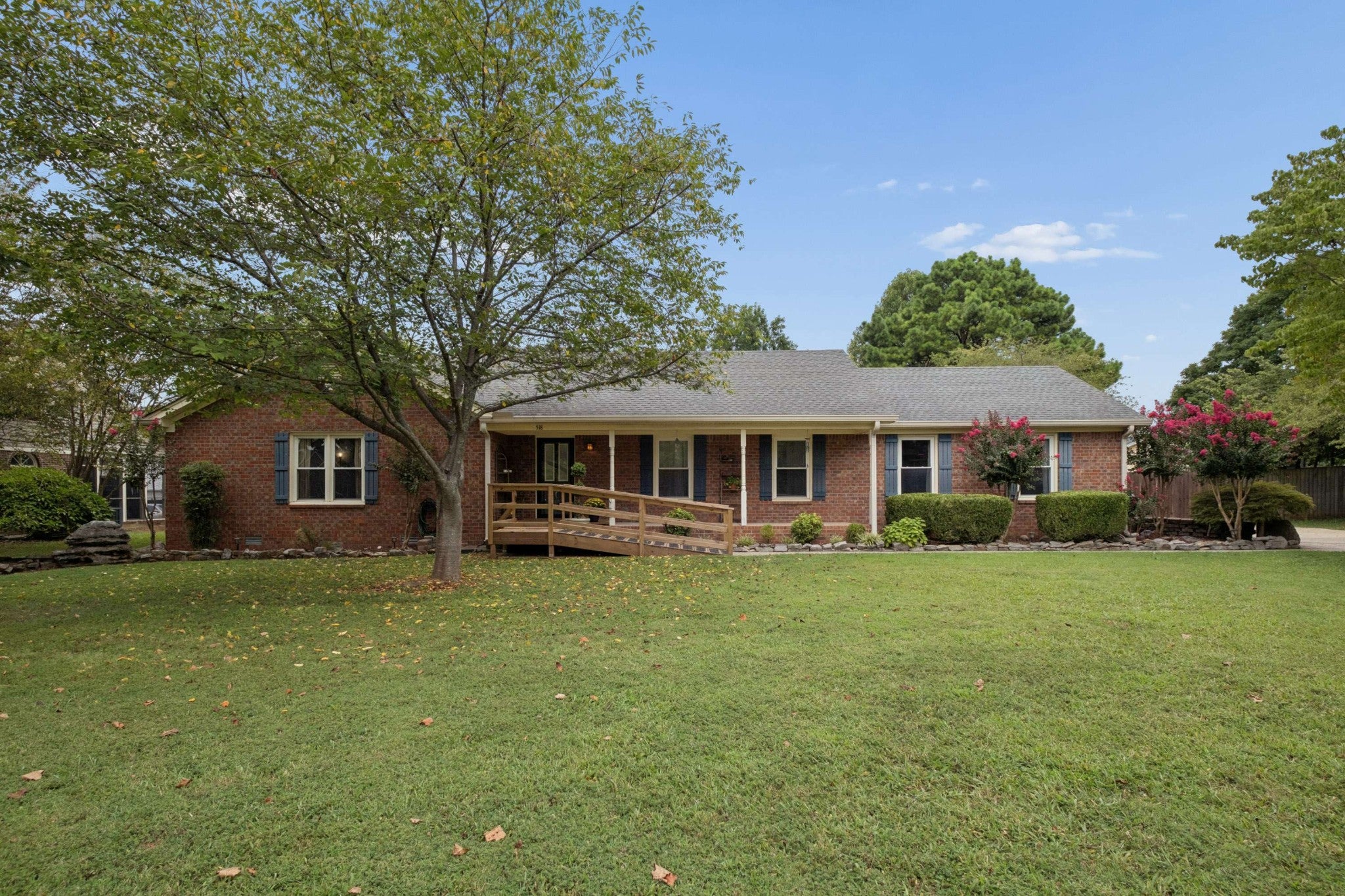 518 Winthorne Ct — photo