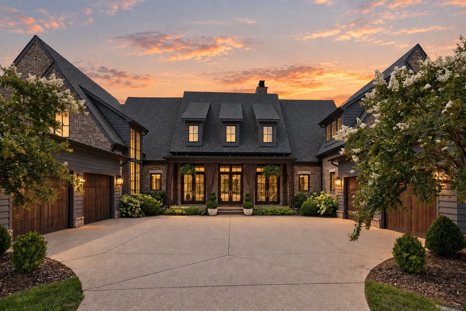 9289 Fordham Dr — photo
