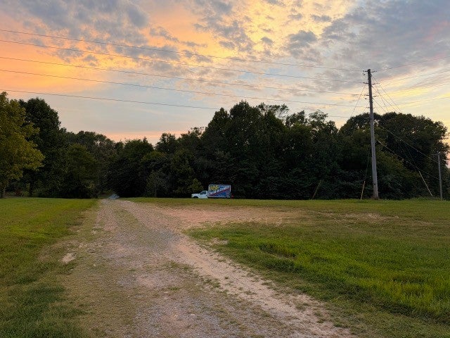 3231 Highway 52 E — photo