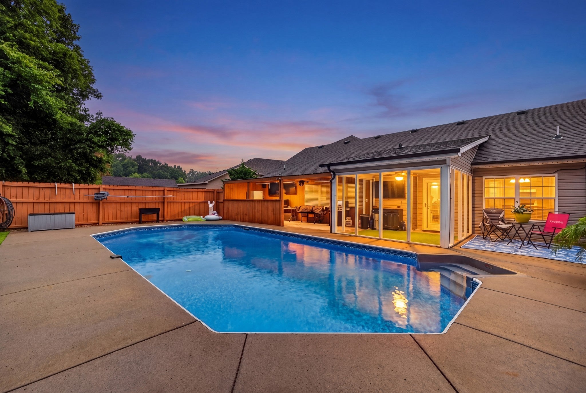 1172 Freedom Dr — photo