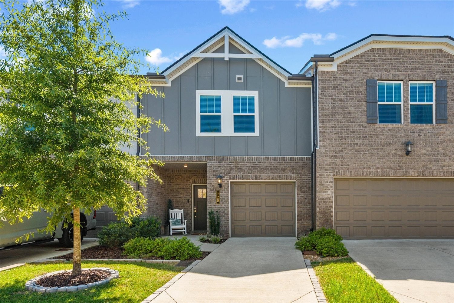 729 Prairie View Dr — photo