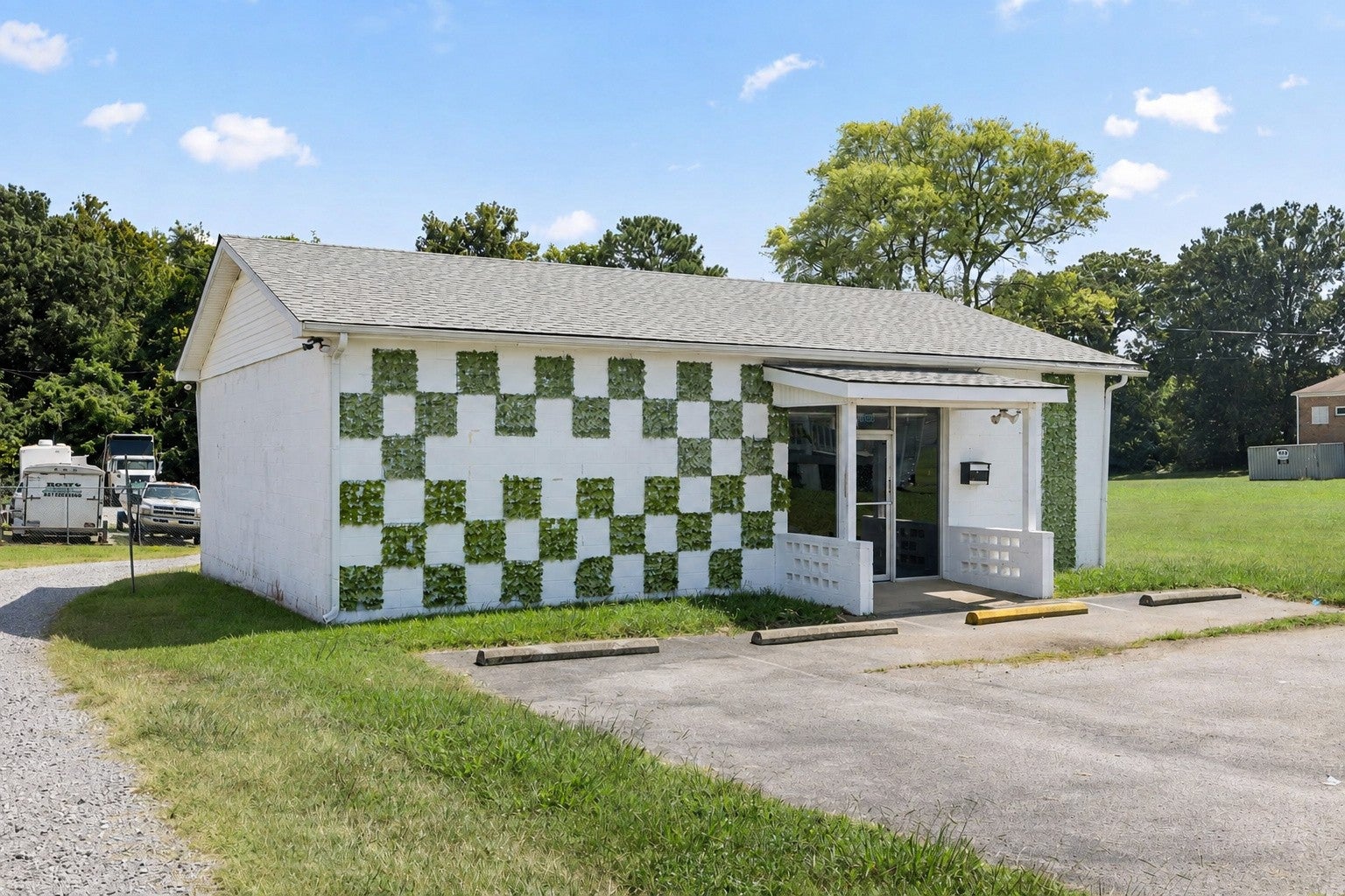1313 Fort Campbell Blvd — photo