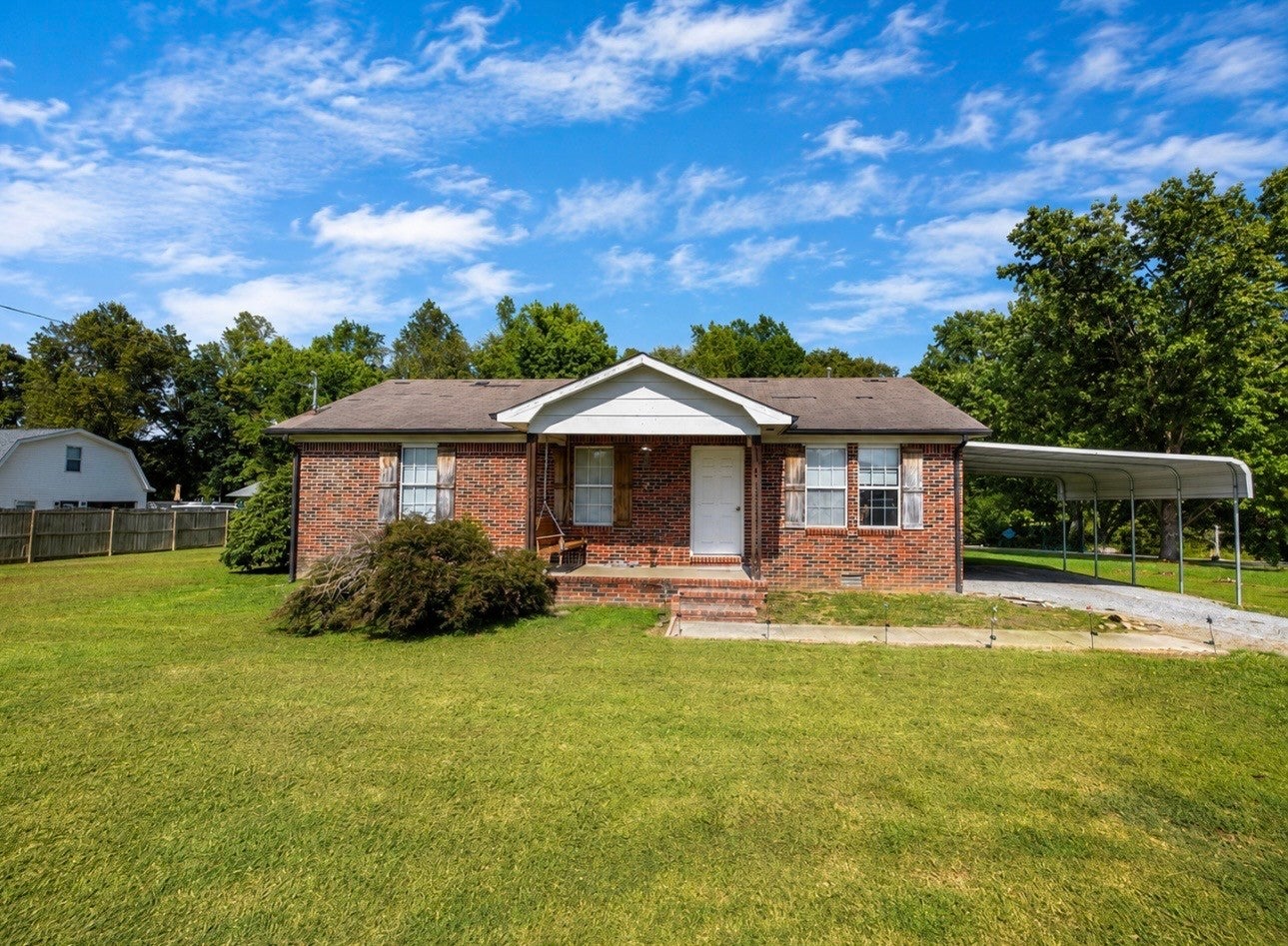 423 Eagle Creek Rd — photo