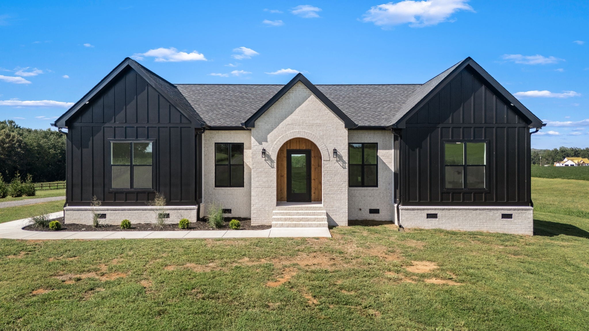 6954 Shelbyville Rd — photo