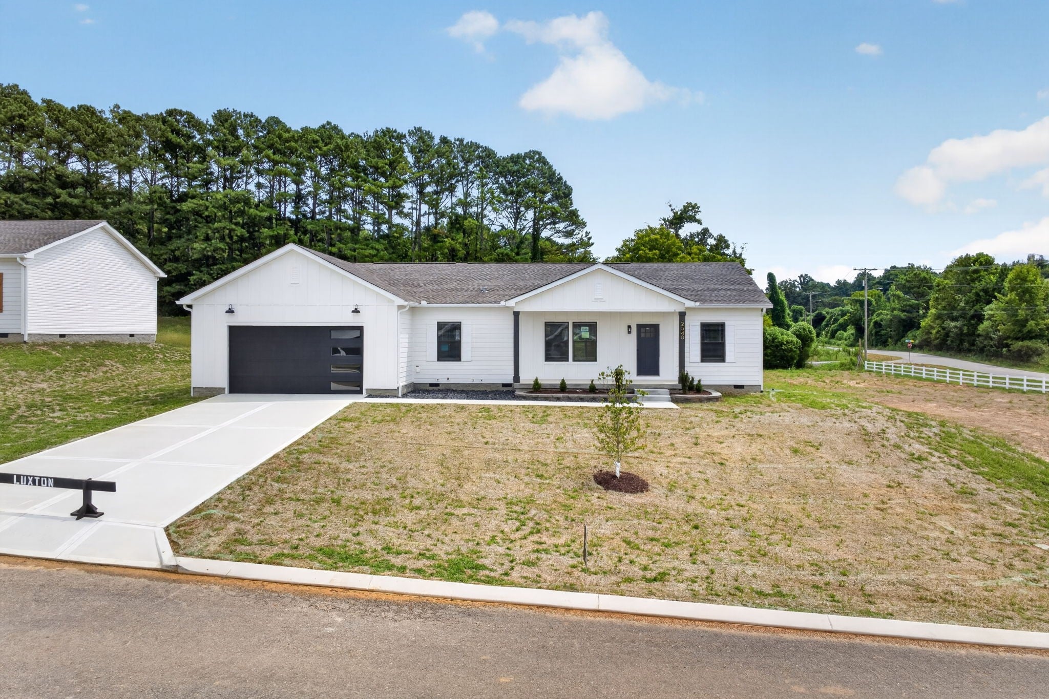 2540 River Ranch Dr — photo